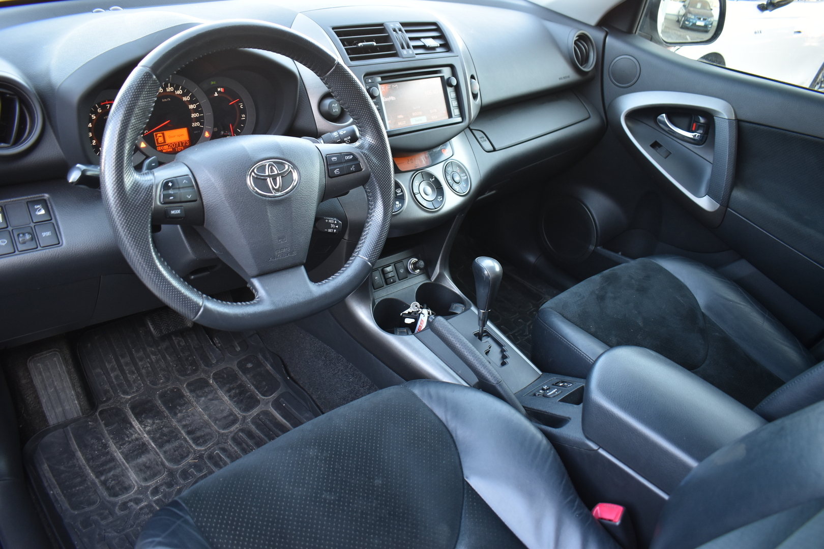 TOYOTA RAV4 2012