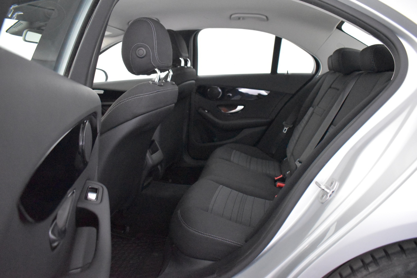 MERCEDES-BENZ C 2016