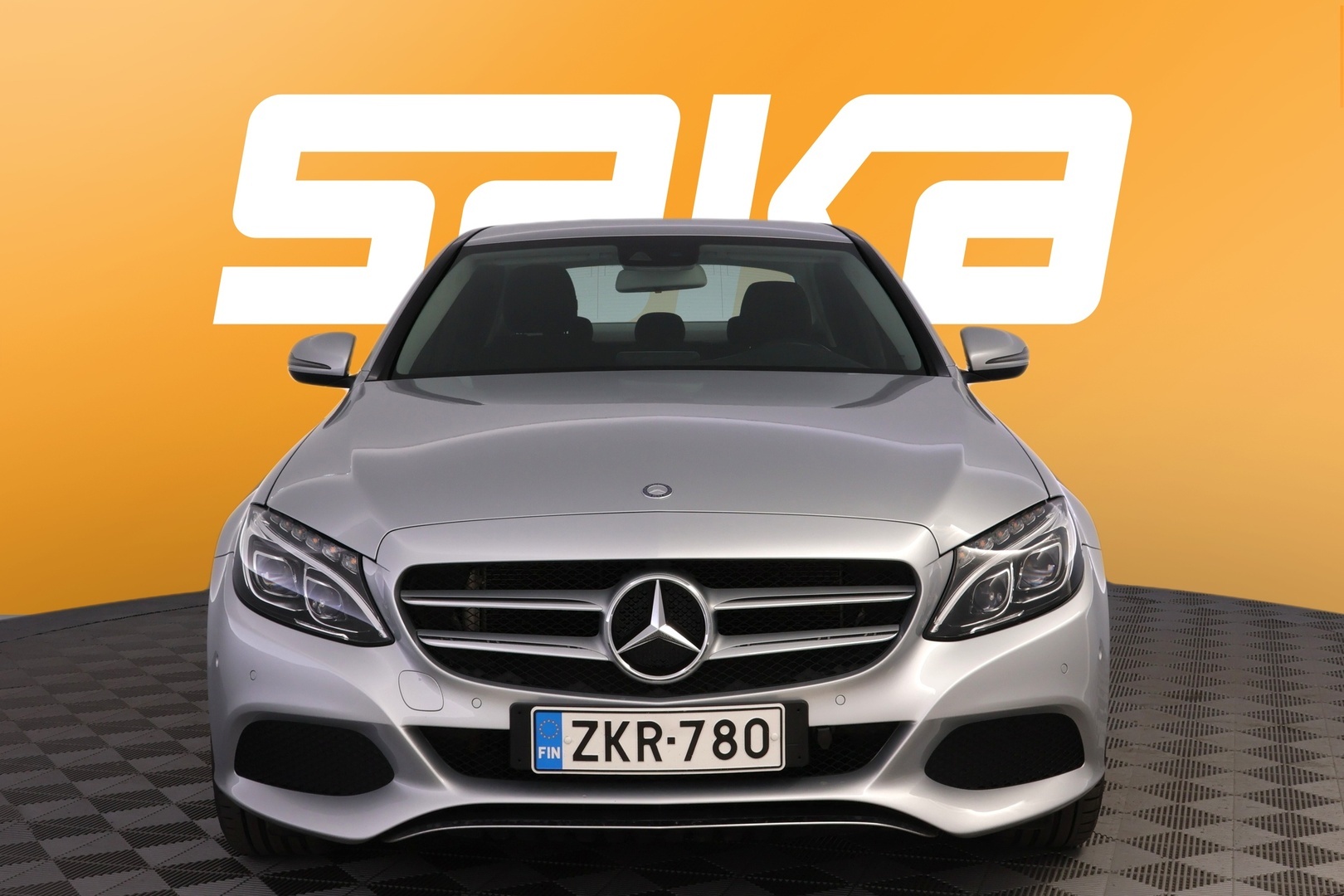 MERCEDES-BENZ C 2016