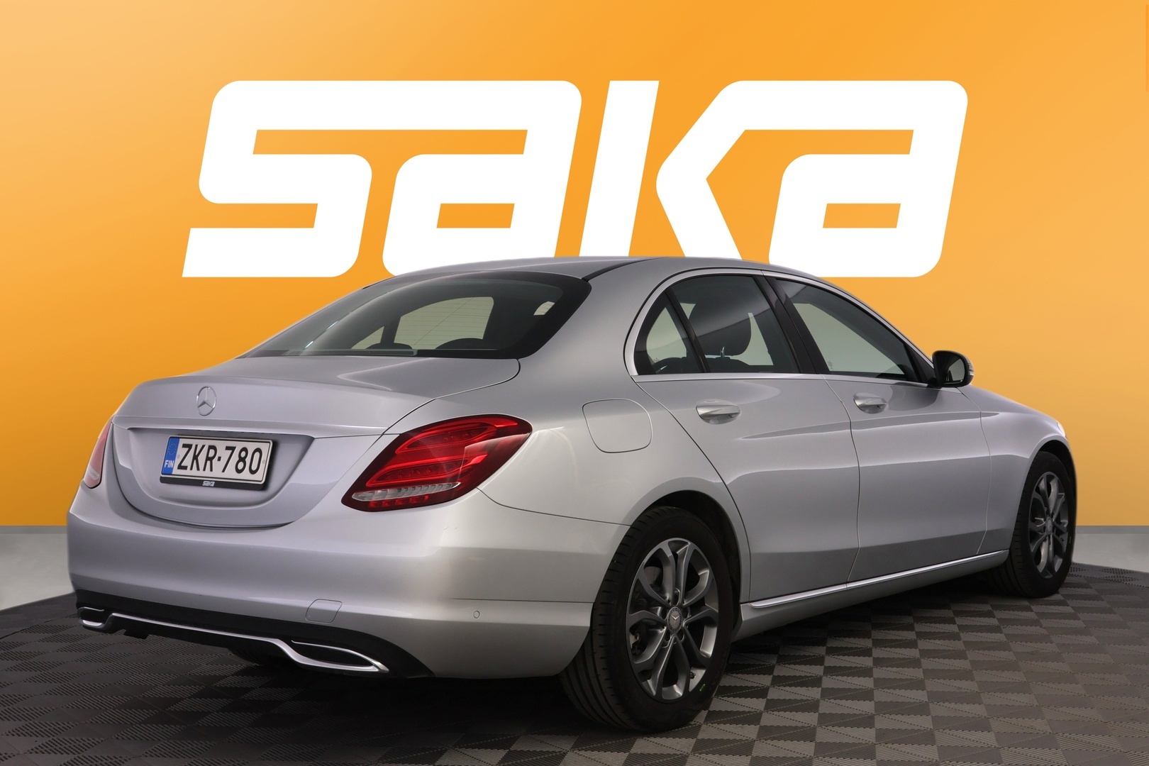 MERCEDES-BENZ C 2016