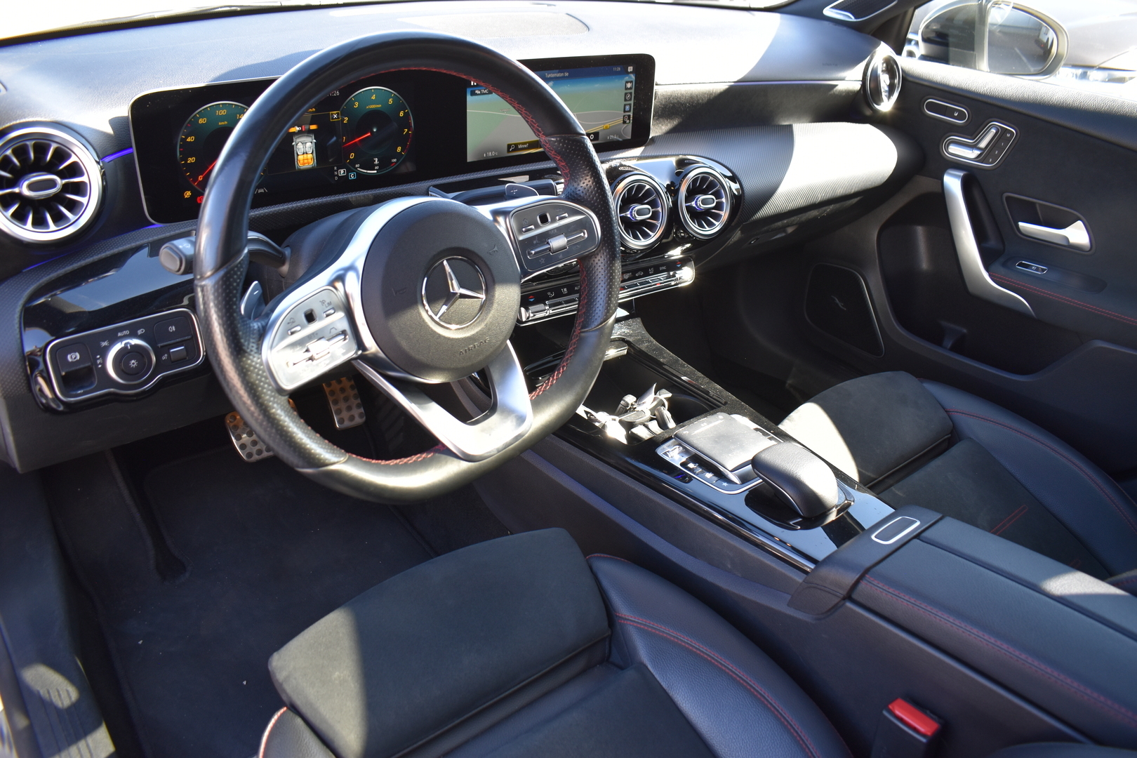 MERCEDES-BENZ A 2018