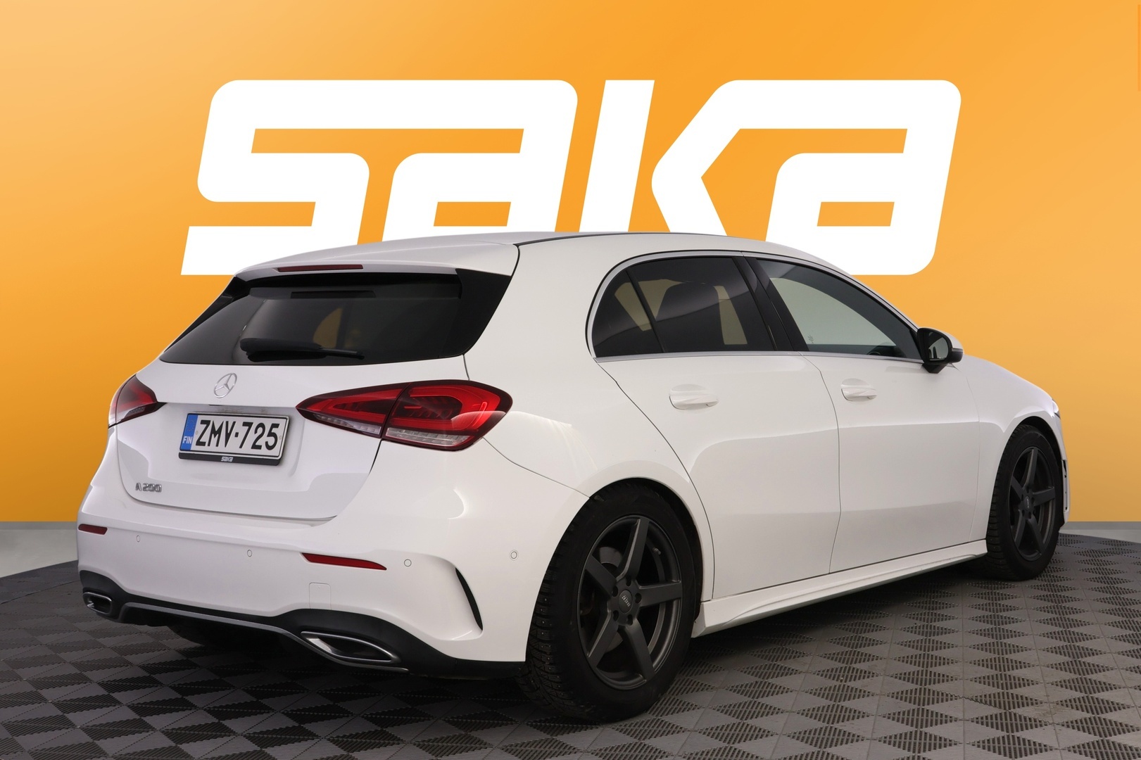 MERCEDES-BENZ A 2019