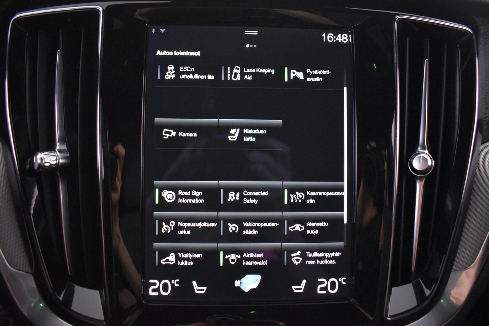 VOLVO V60 2022