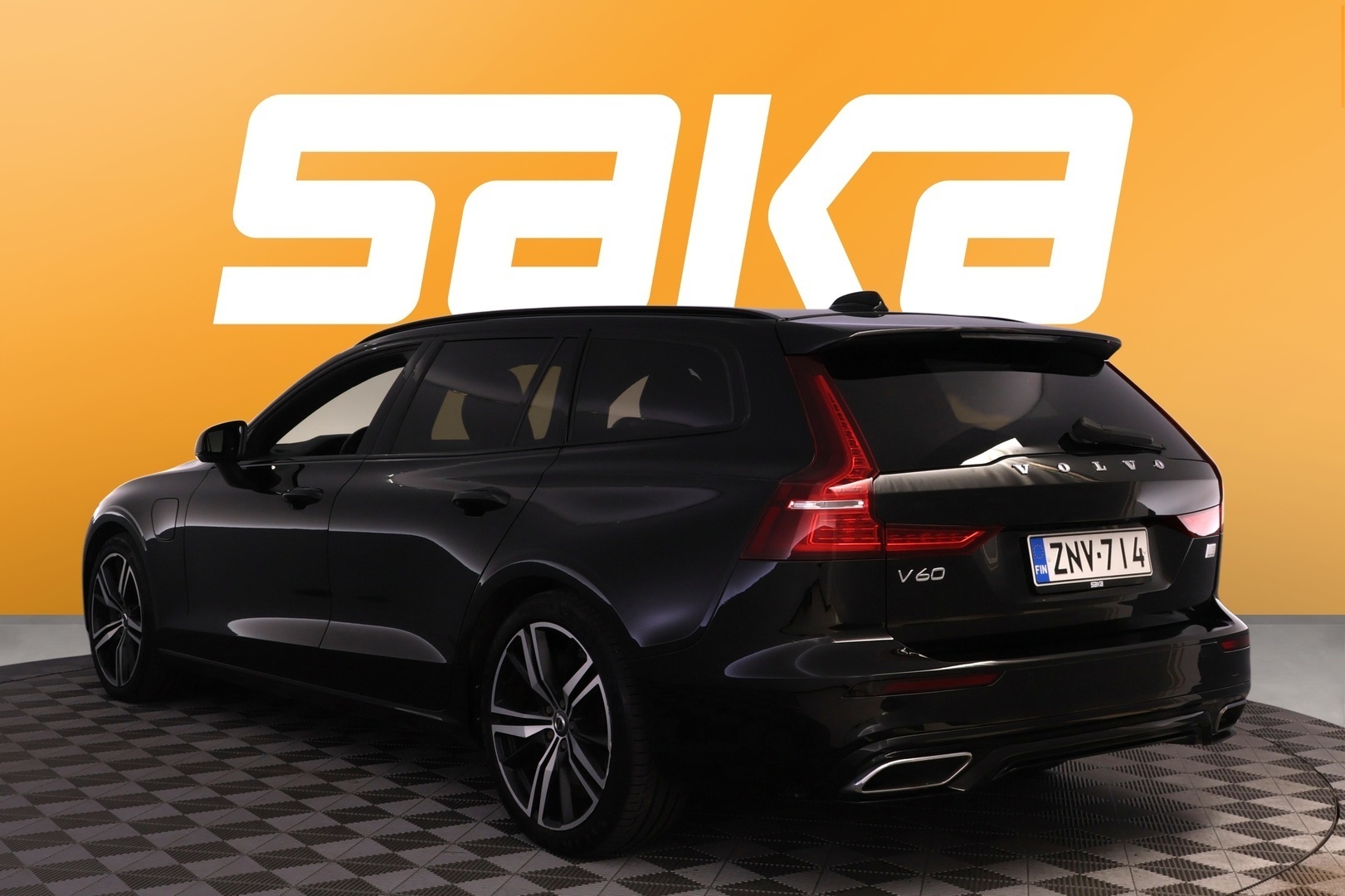 VOLVO V60 2022