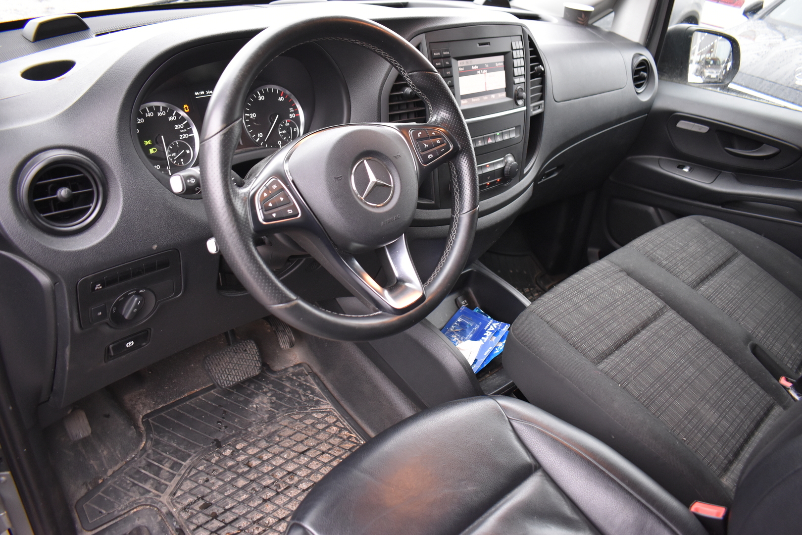 MERCEDES-BENZ Vito 2016