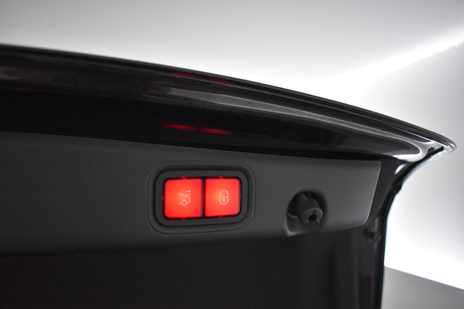 MERCEDES-BENZ E 2016