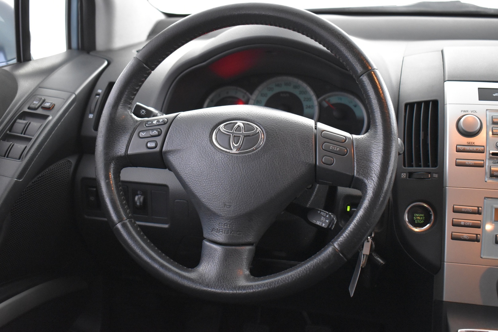 TOYOTA Corolla Verso 2005