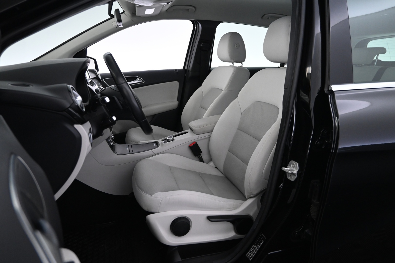 MERCEDES-BENZ B 2014