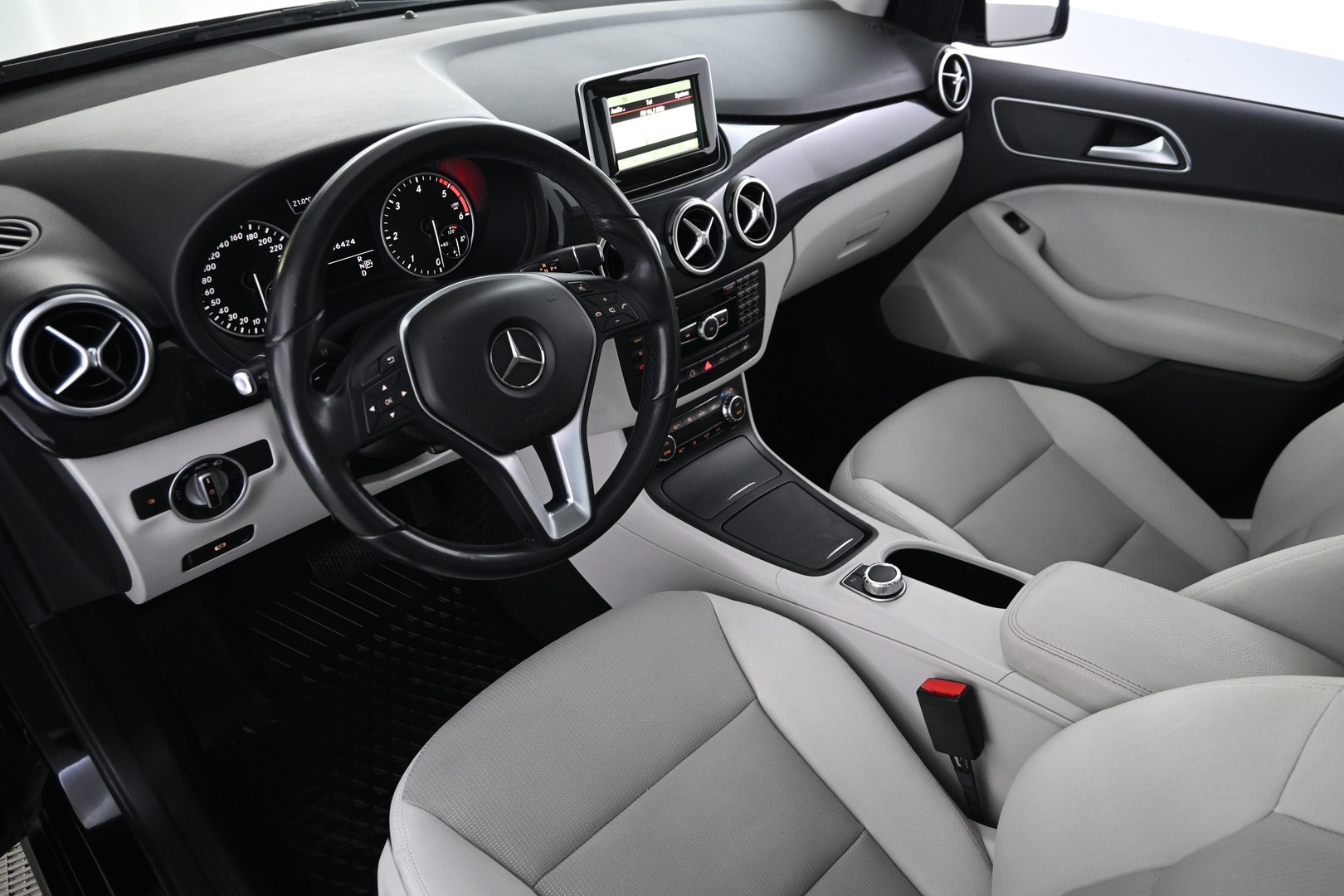 MERCEDES-BENZ B 2014