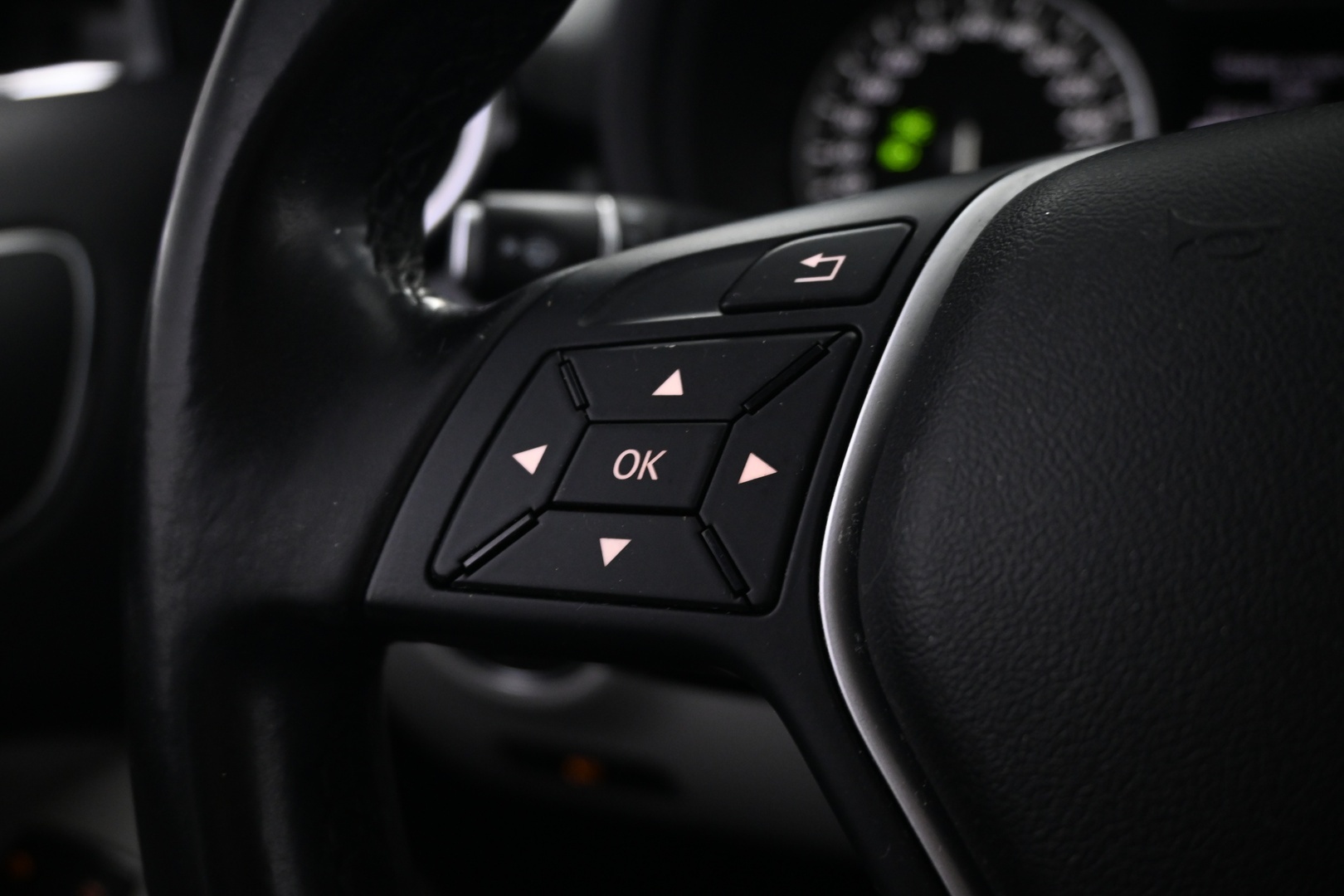 MERCEDES-BENZ B 2014