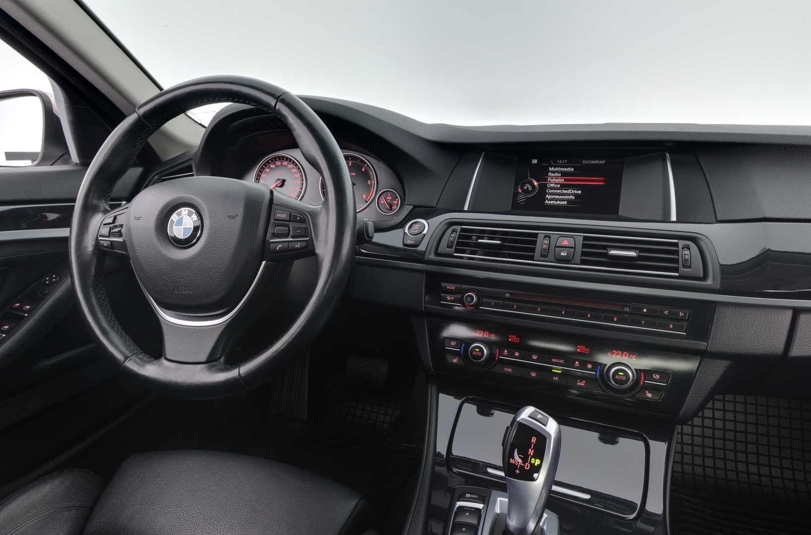 BMW 520 2015