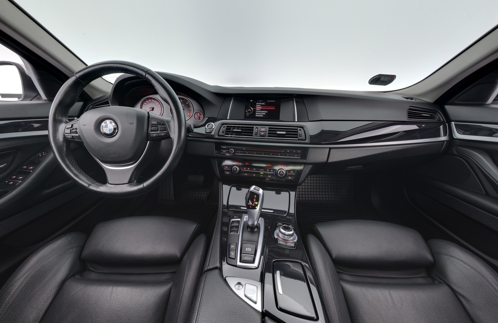 BMW 520 2015