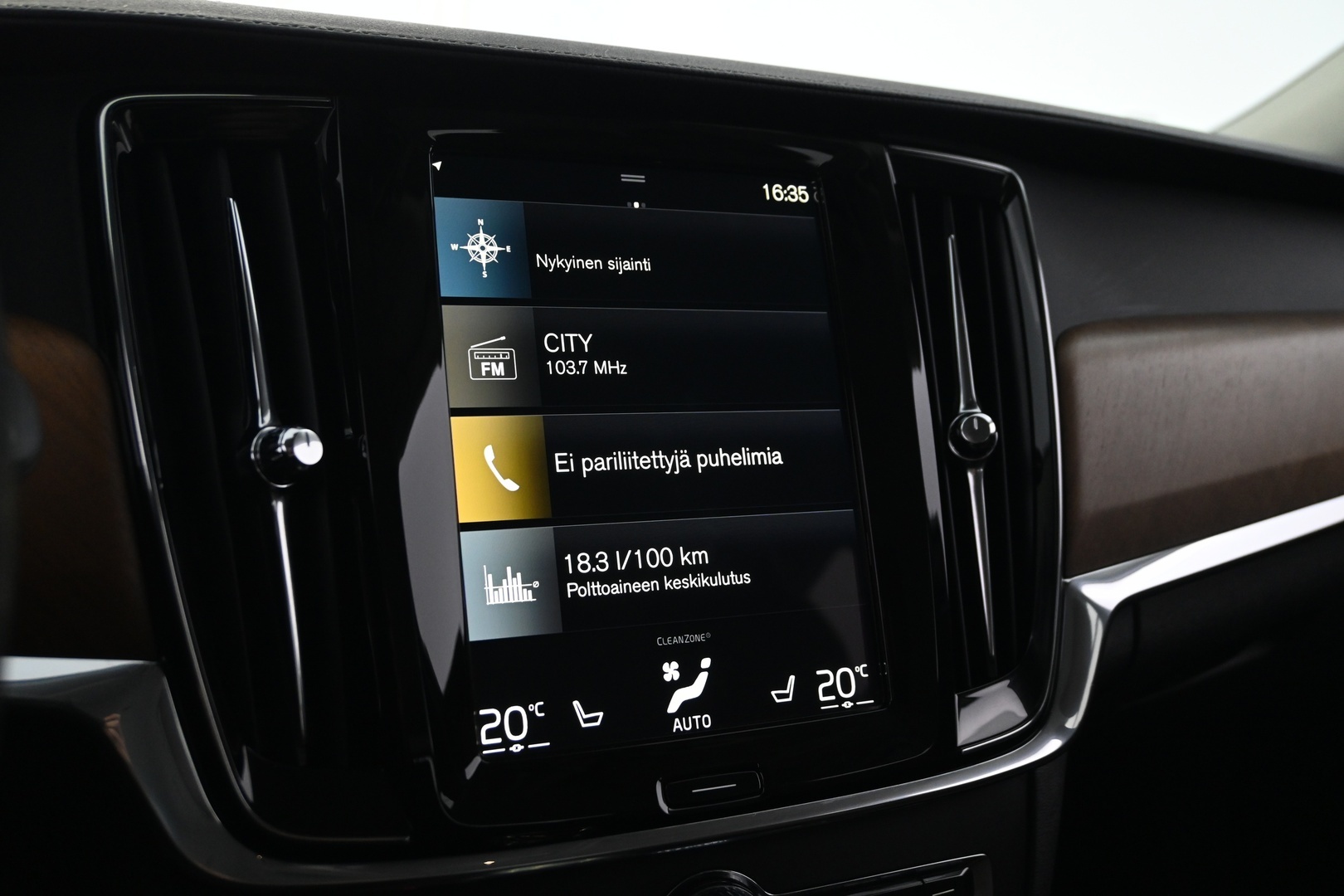 VOLVO V90 2020
