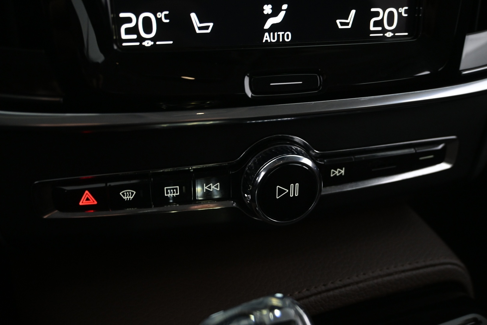 VOLVO V90 2020