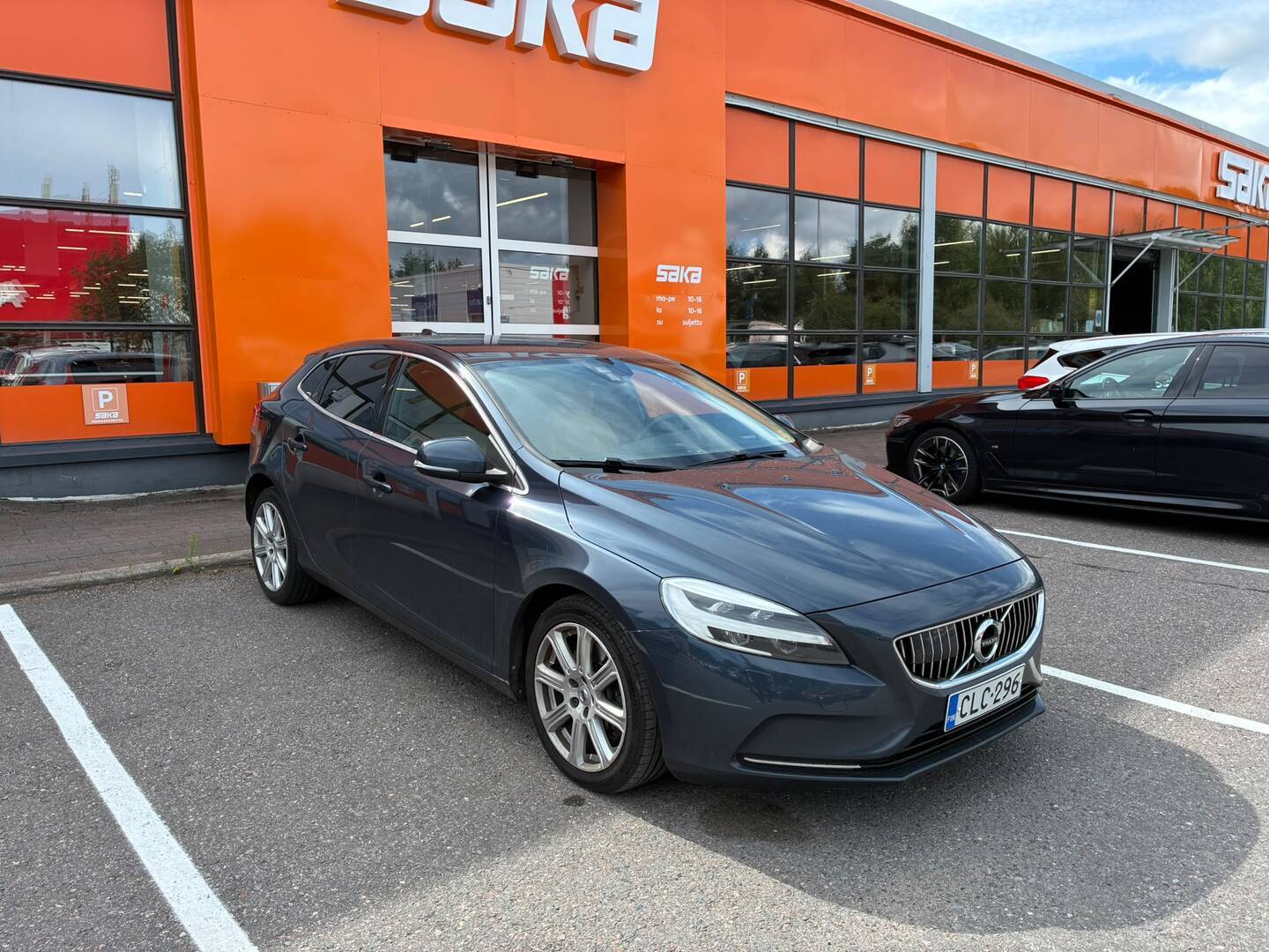 VOLVO V40 2018