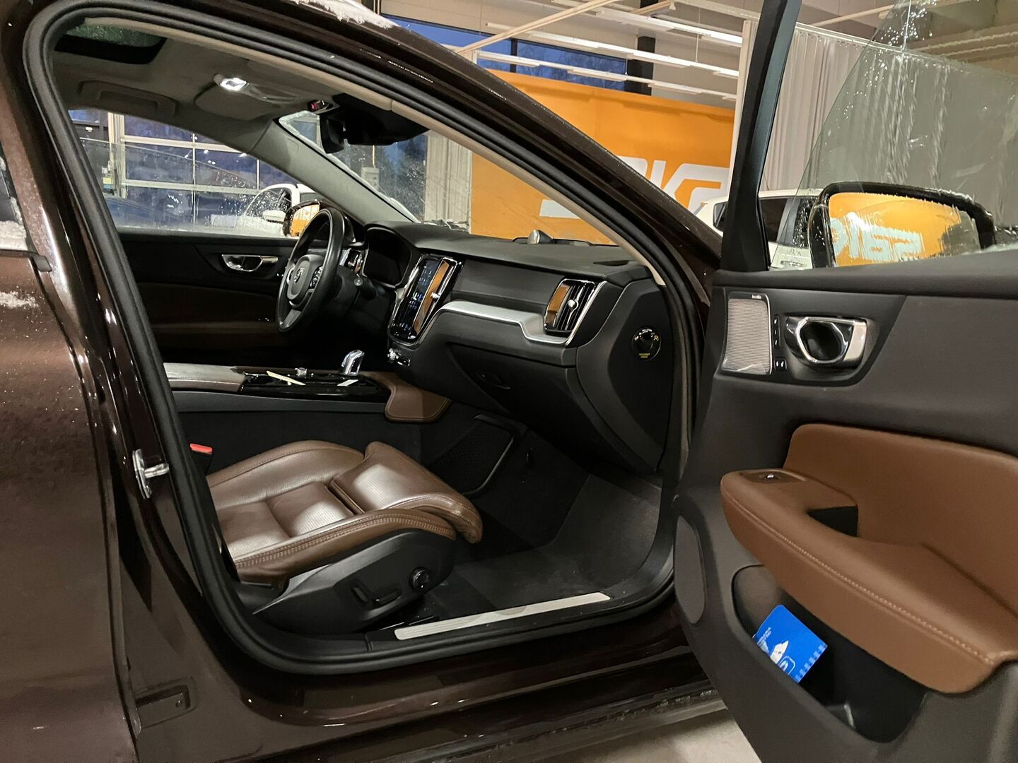 VOLVO V60 2019