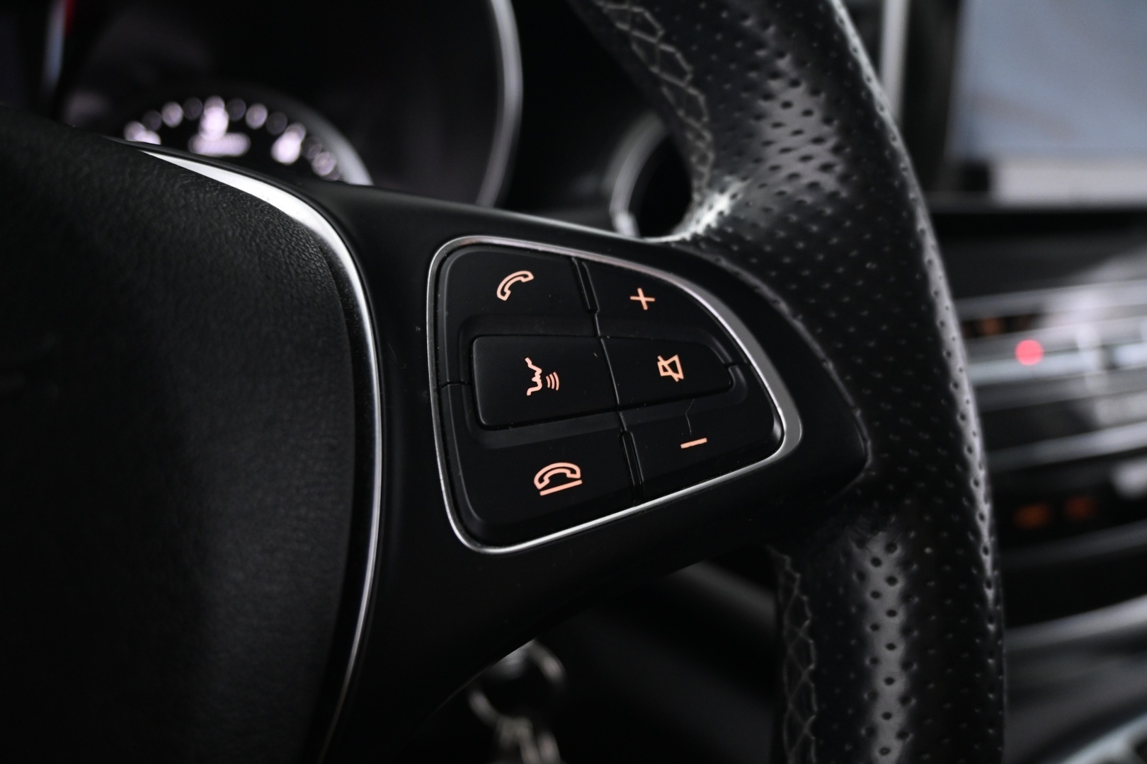 MERCEDES-BENZ V 2020