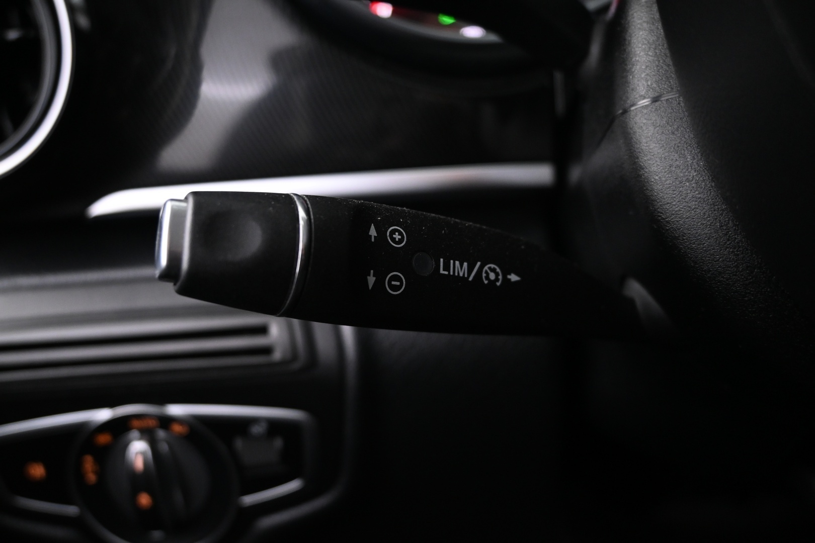 MERCEDES-BENZ V 2020