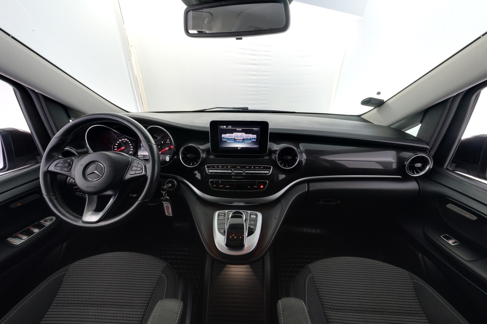 MERCEDES-BENZ V 2020