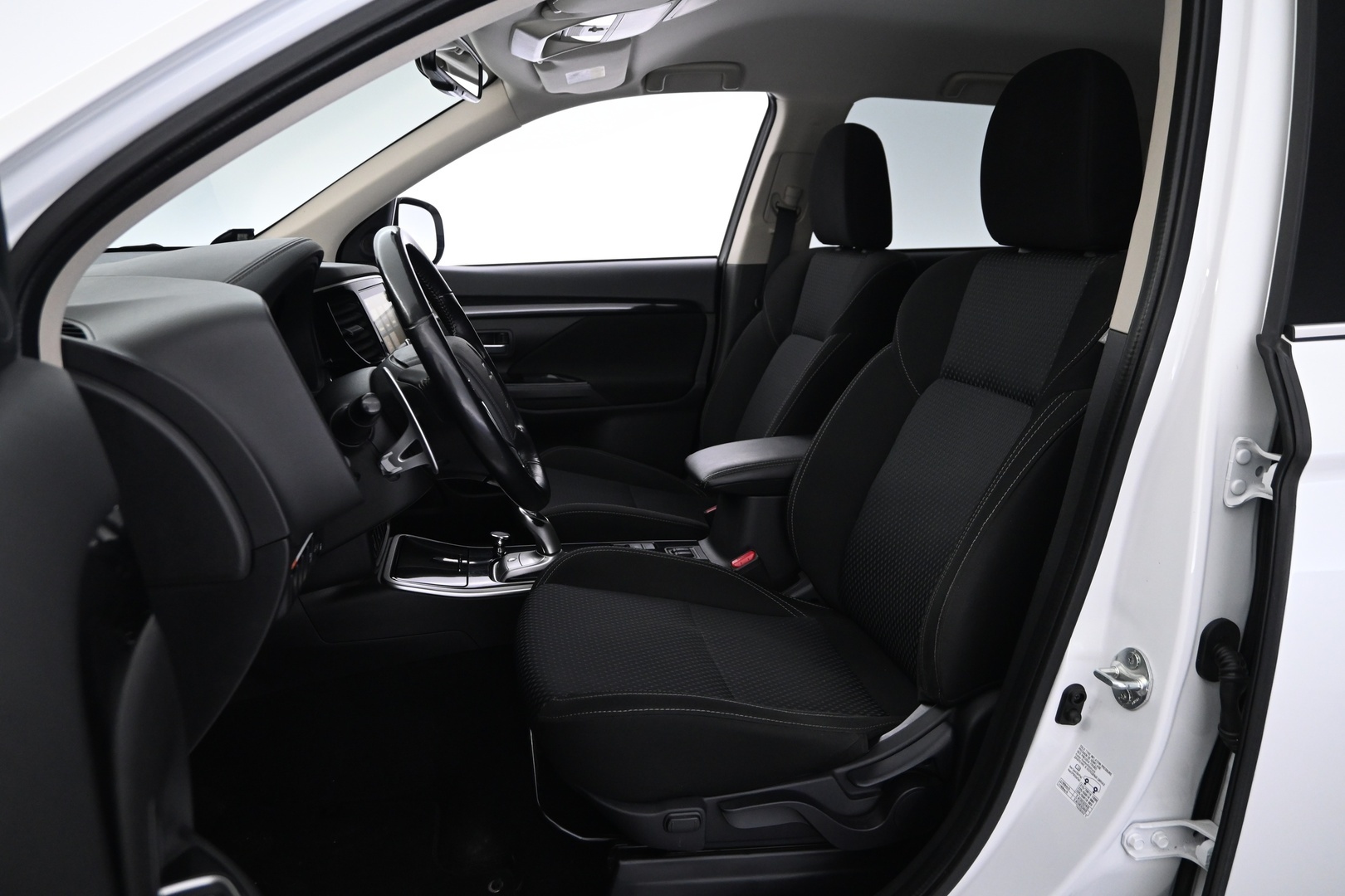 MITSUBISHI Outlander PHEV 2020