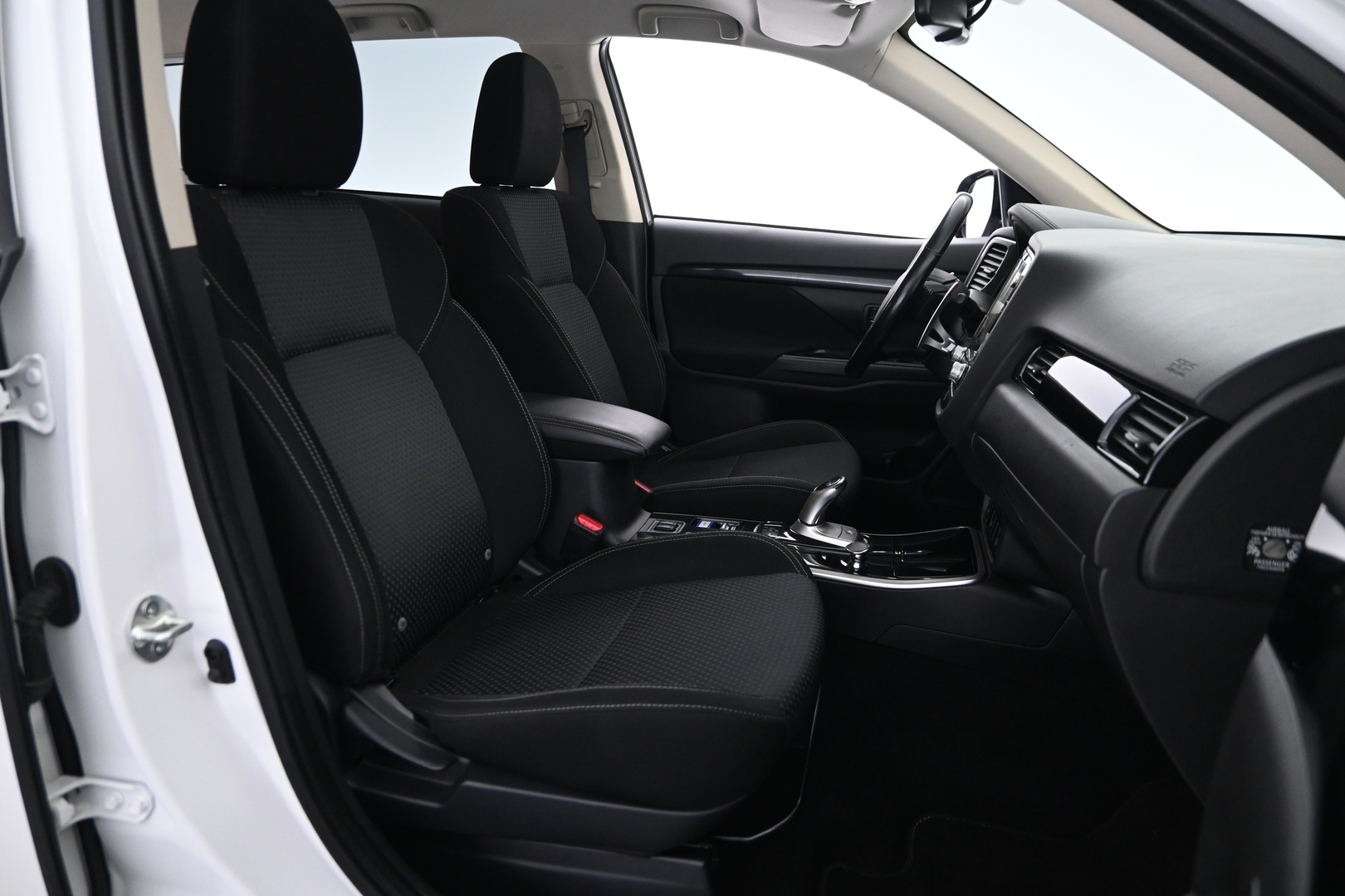 MITSUBISHI Outlander PHEV 2020