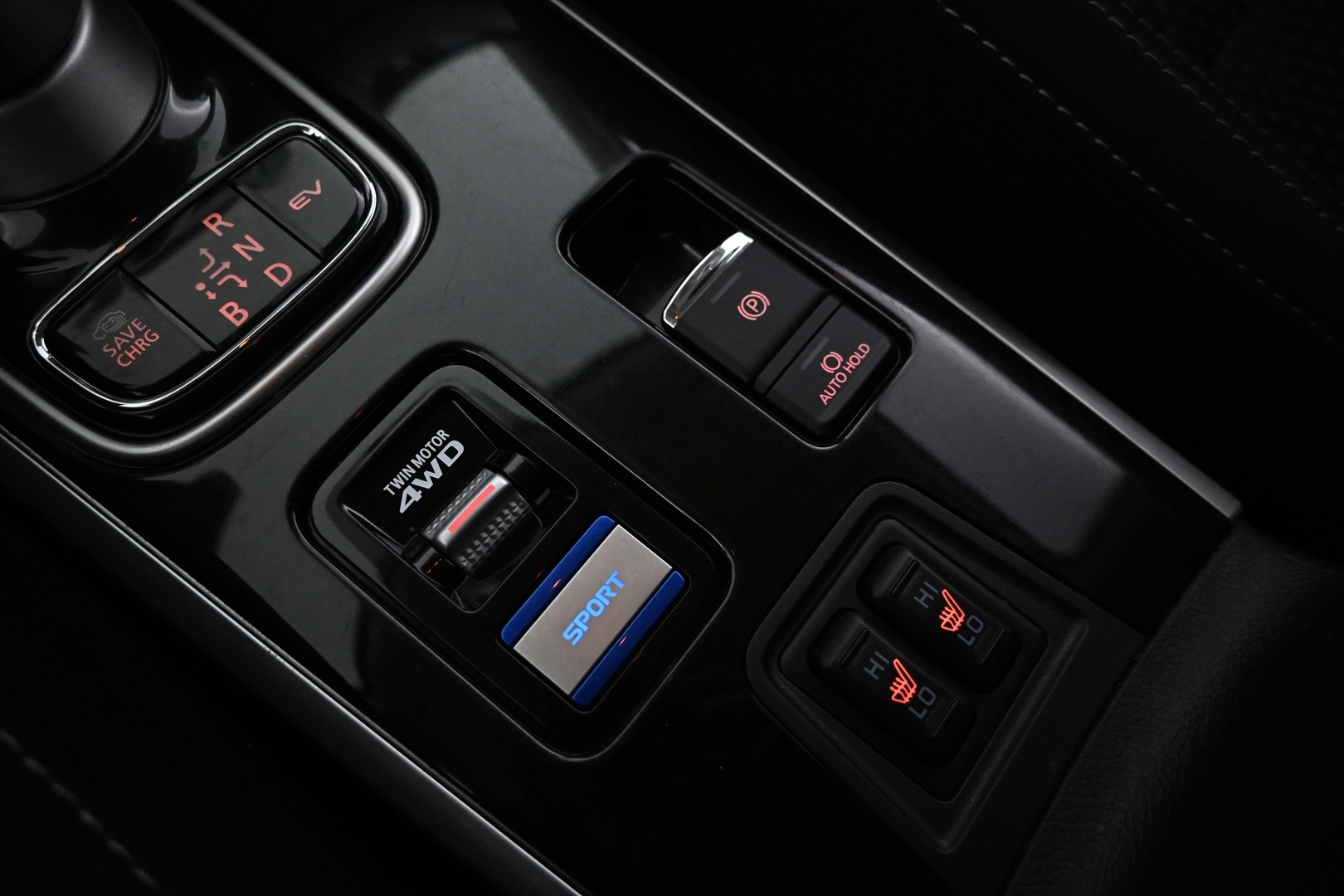 MITSUBISHI Outlander PHEV 2020