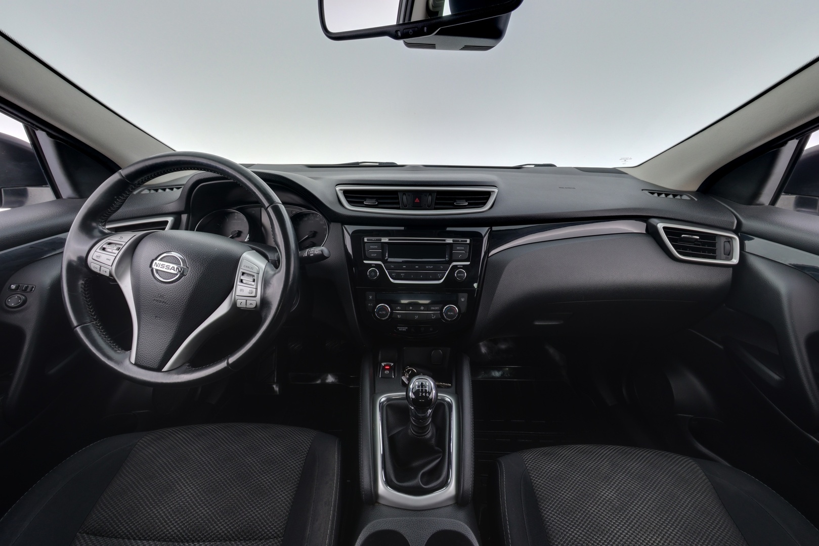 NISSAN Qashqai 2015