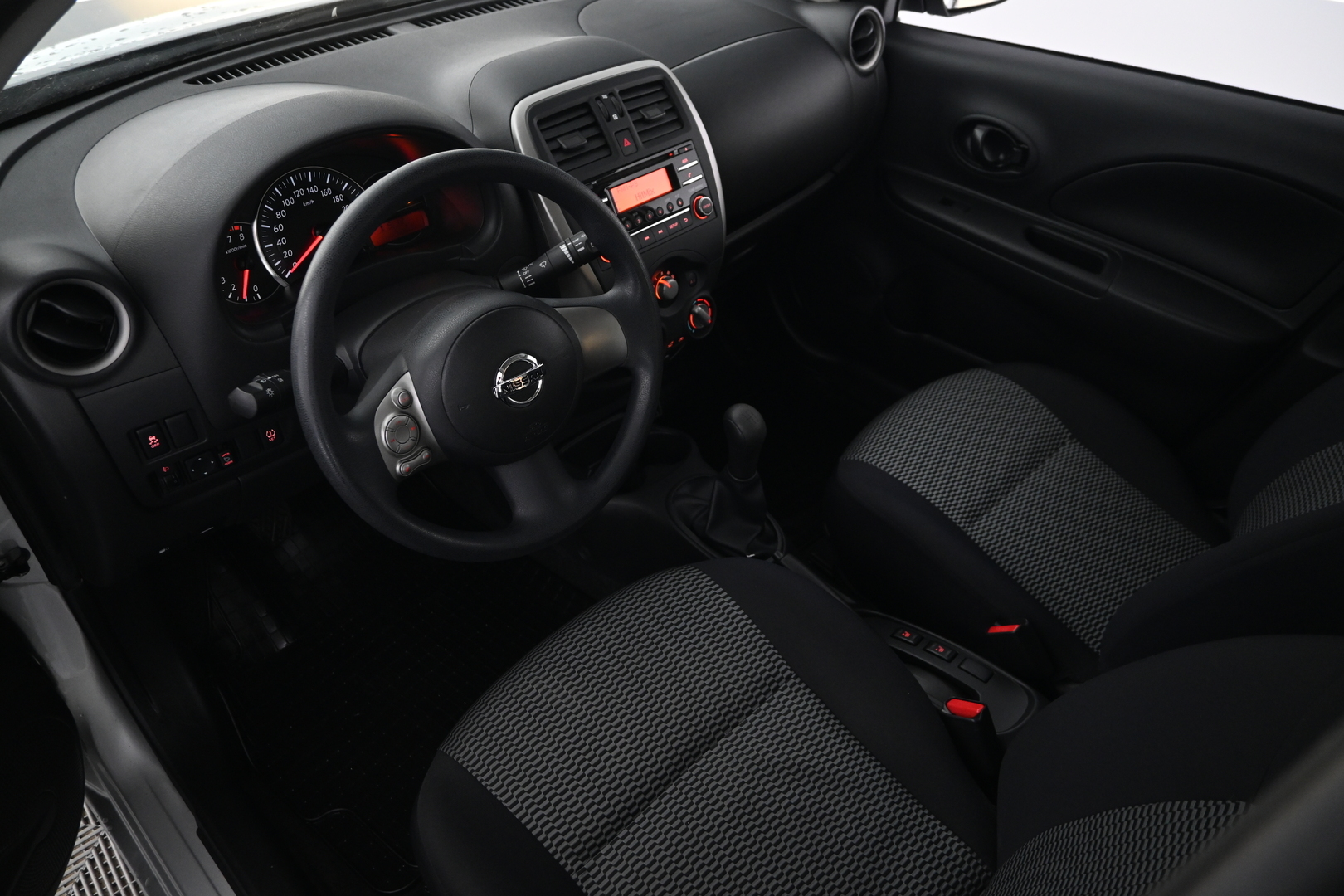 NISSAN Micra 2015