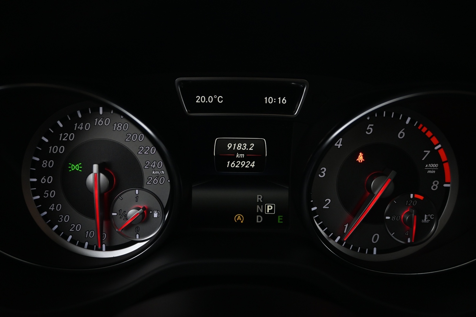 MERCEDES-BENZ GLA 2015