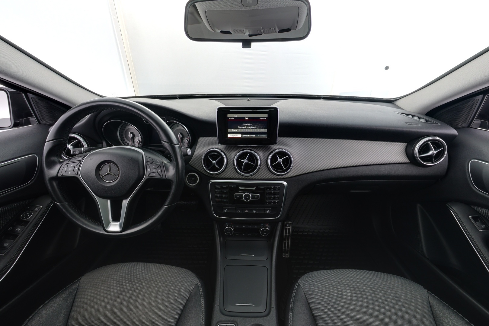 MERCEDES-BENZ GLA 2015