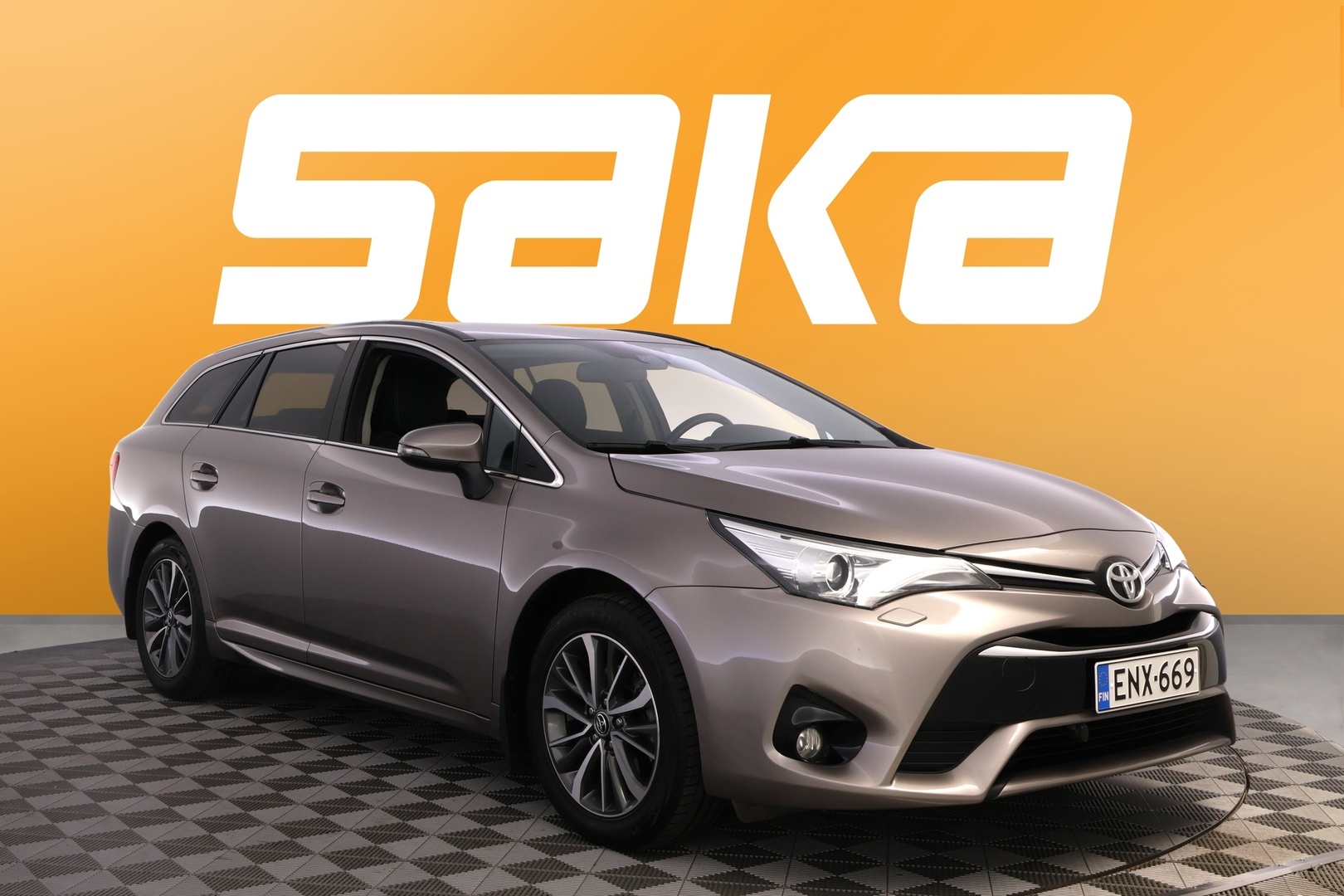 TOYOTA Avensis 2016
