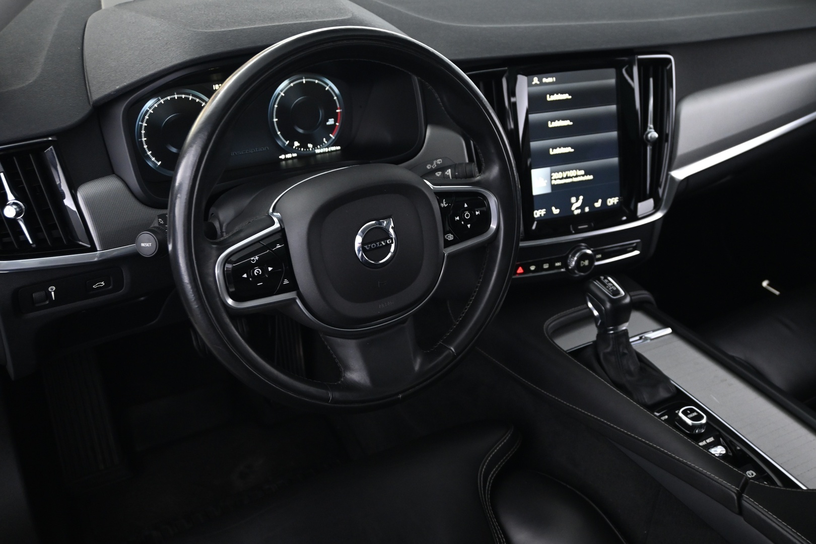VOLVO V90 2017