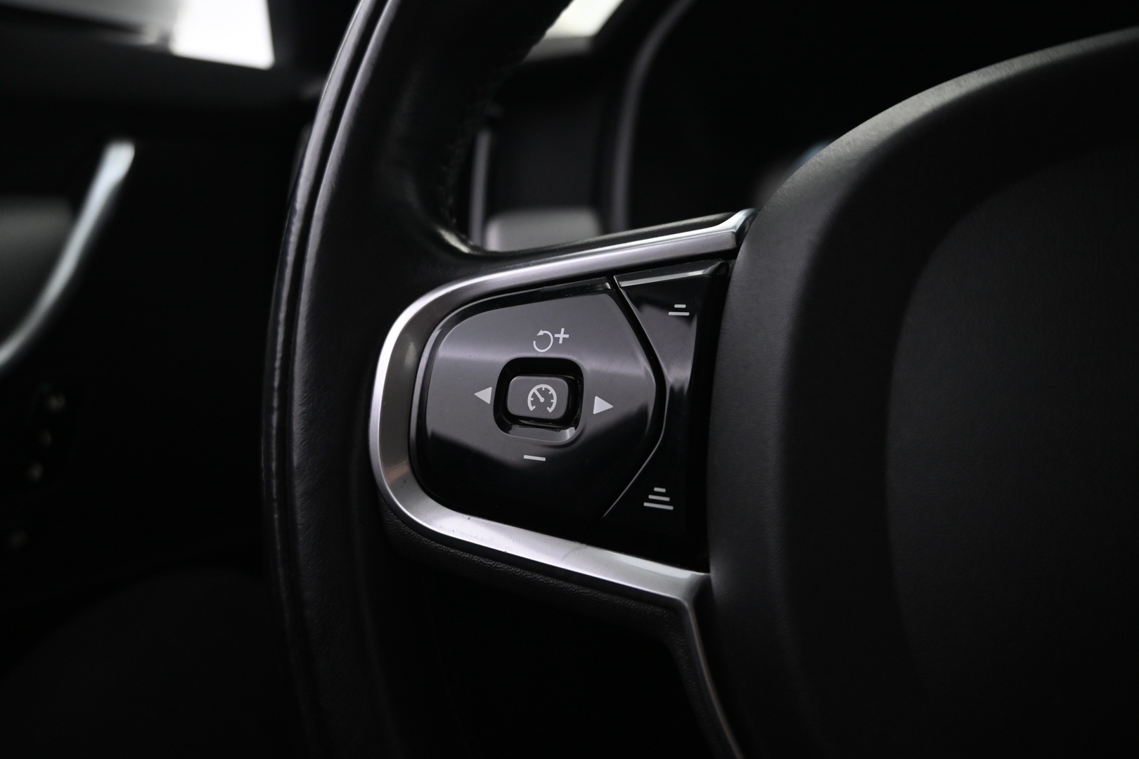 VOLVO V90 2017