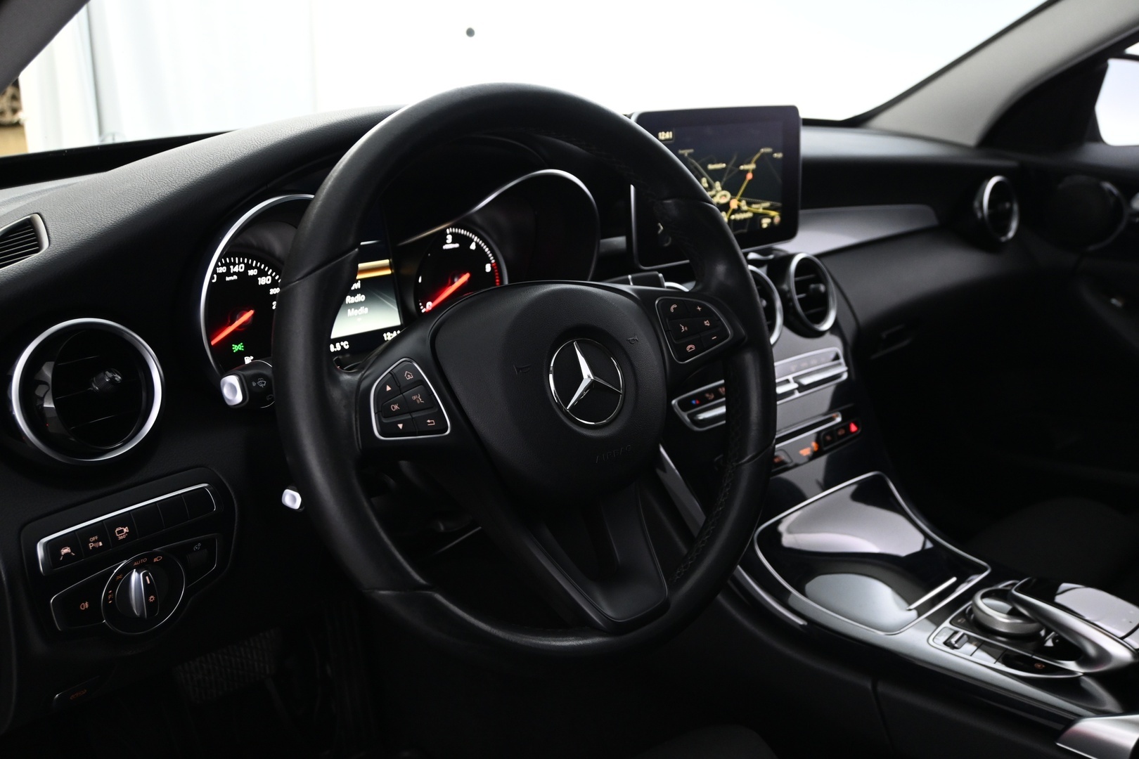 MERCEDES-BENZ C 2018