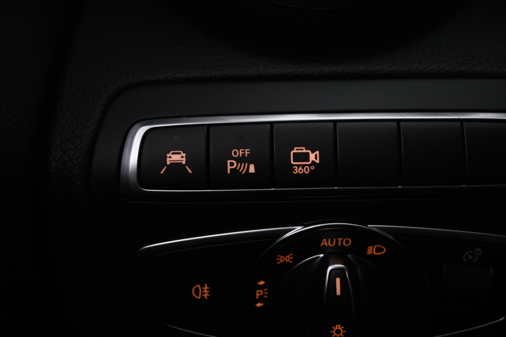 MERCEDES-BENZ C 2018