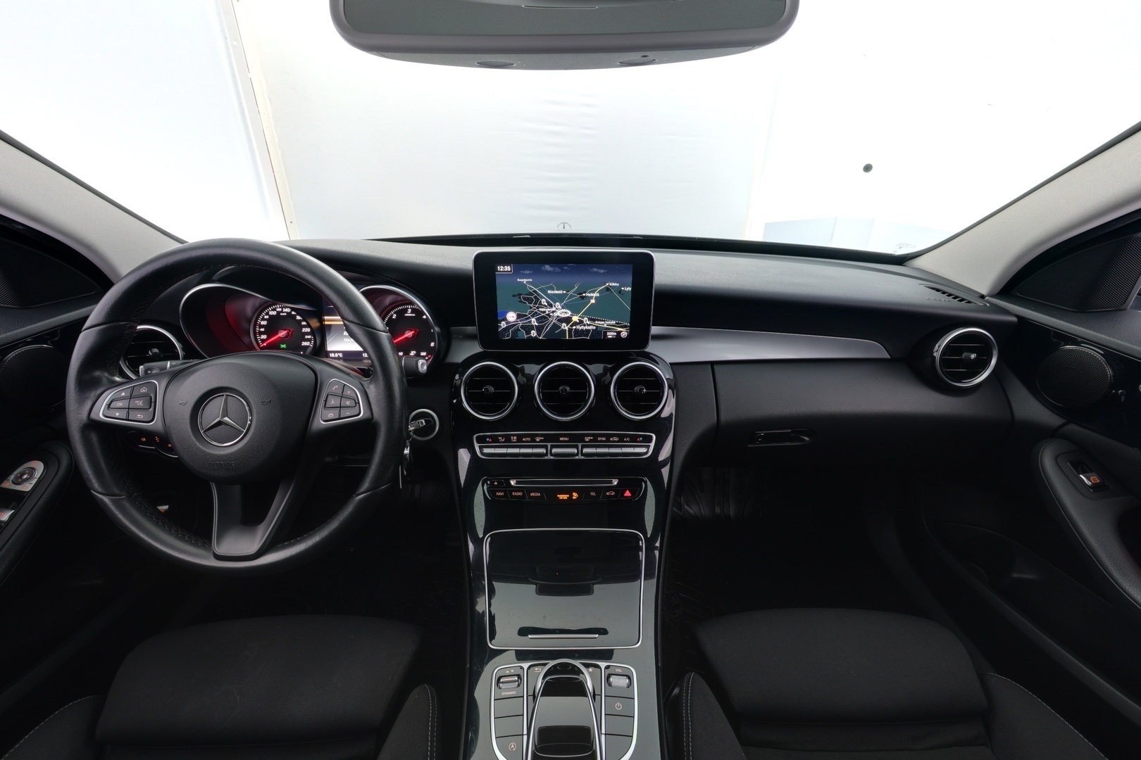 MERCEDES-BENZ C 2018