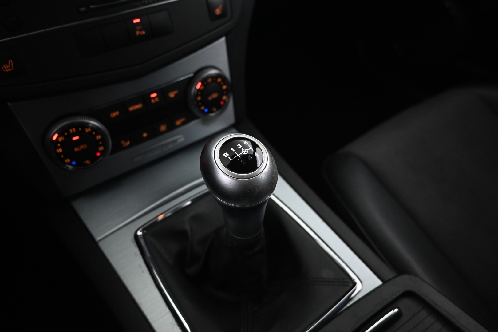 MERCEDES-BENZ C 2010