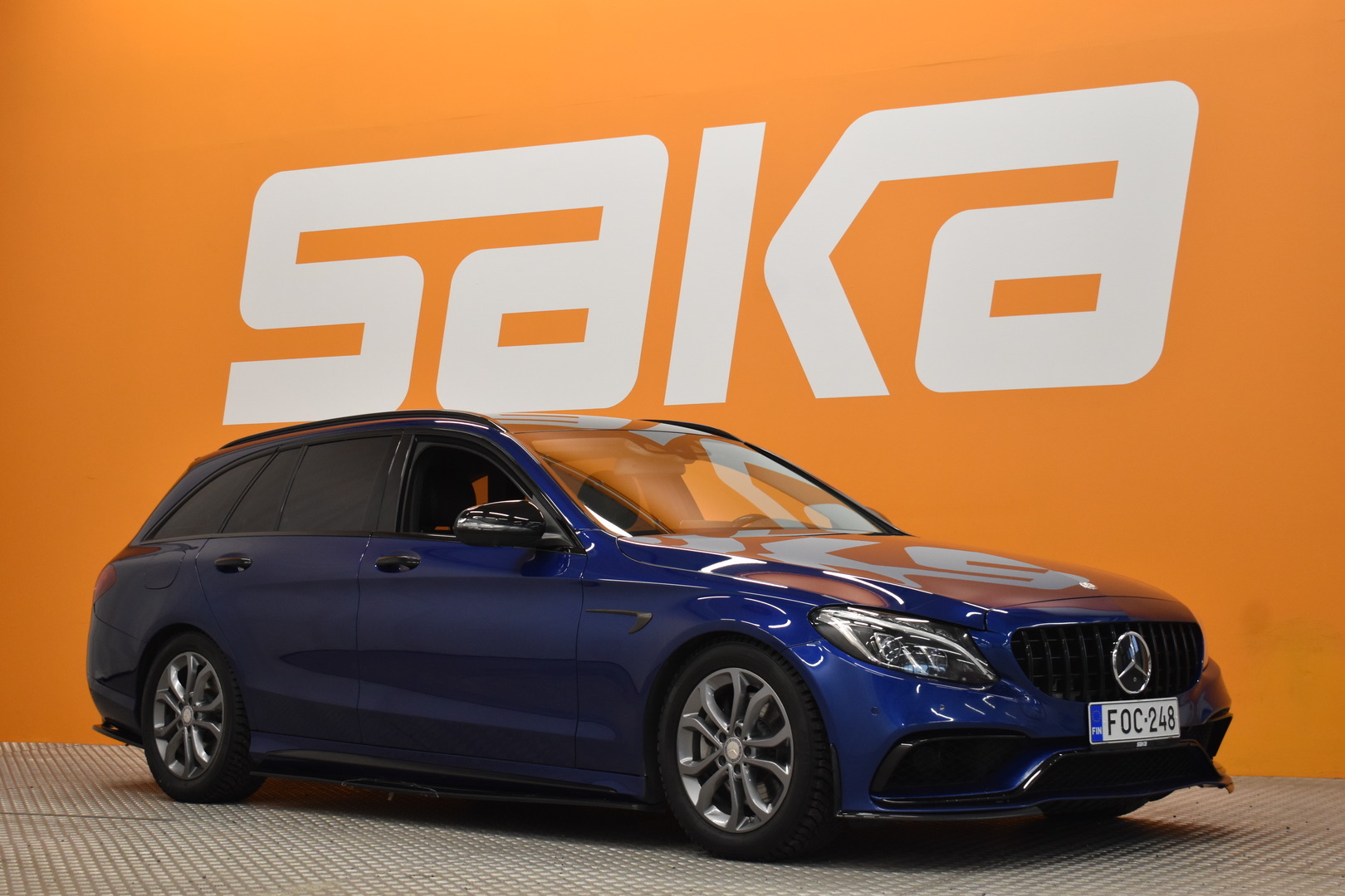 MERCEDES-BENZ C 2015