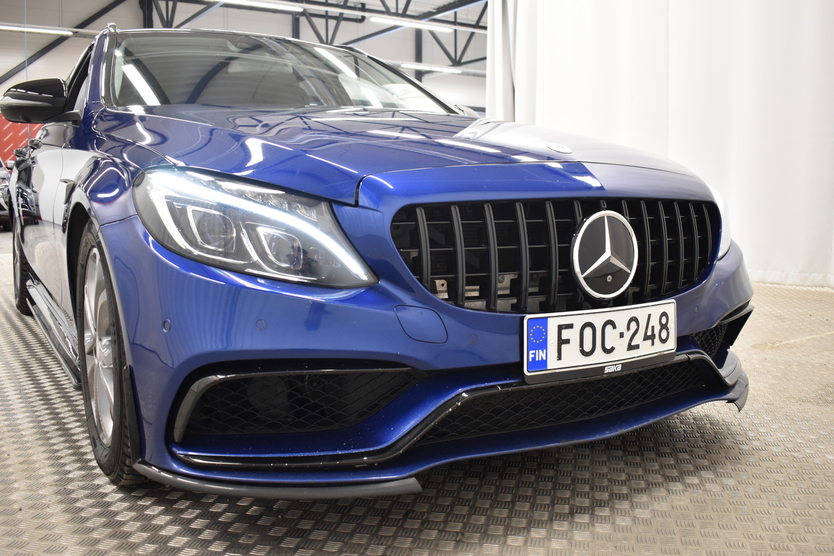 MERCEDES-BENZ C 2015