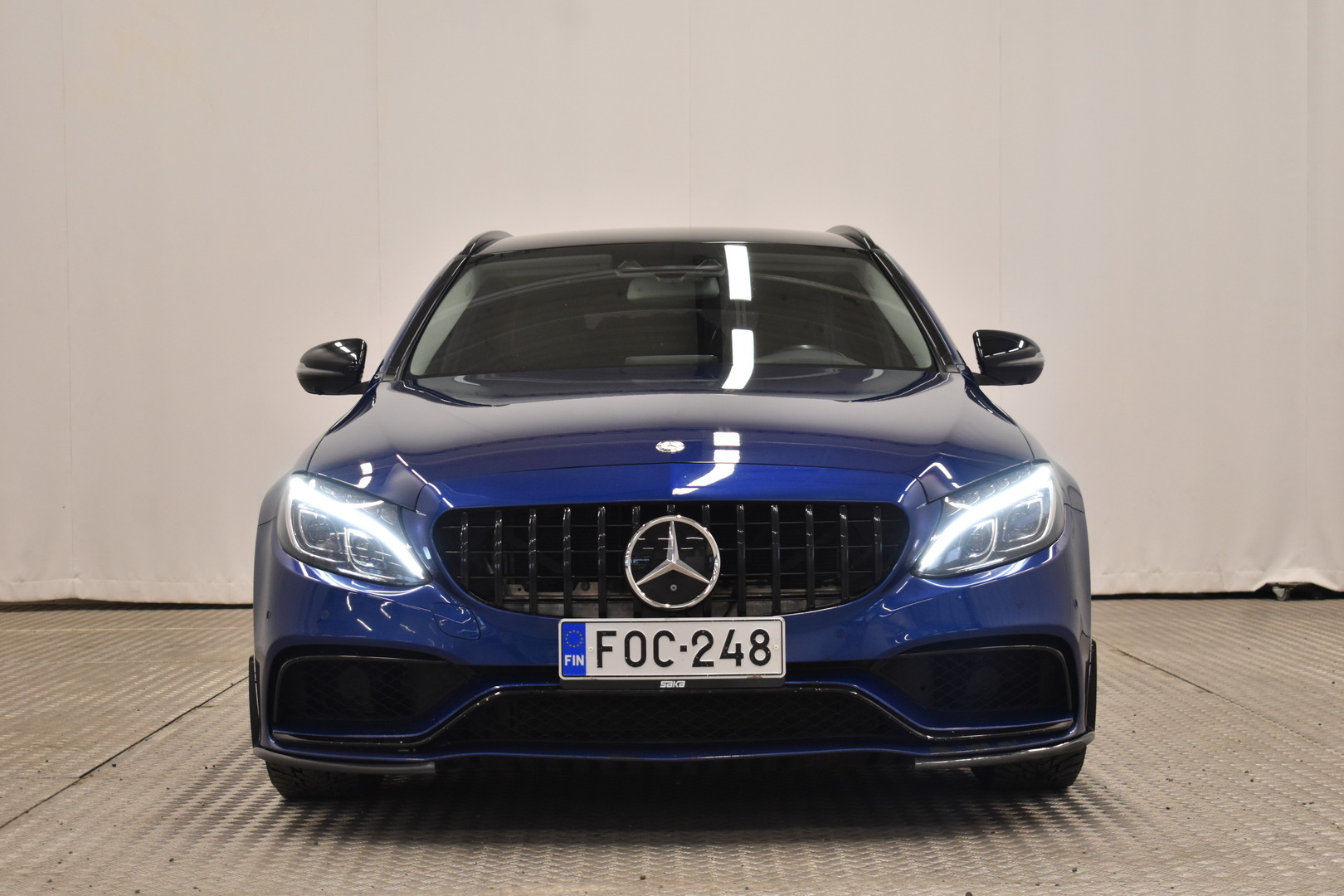 MERCEDES-BENZ C 2015