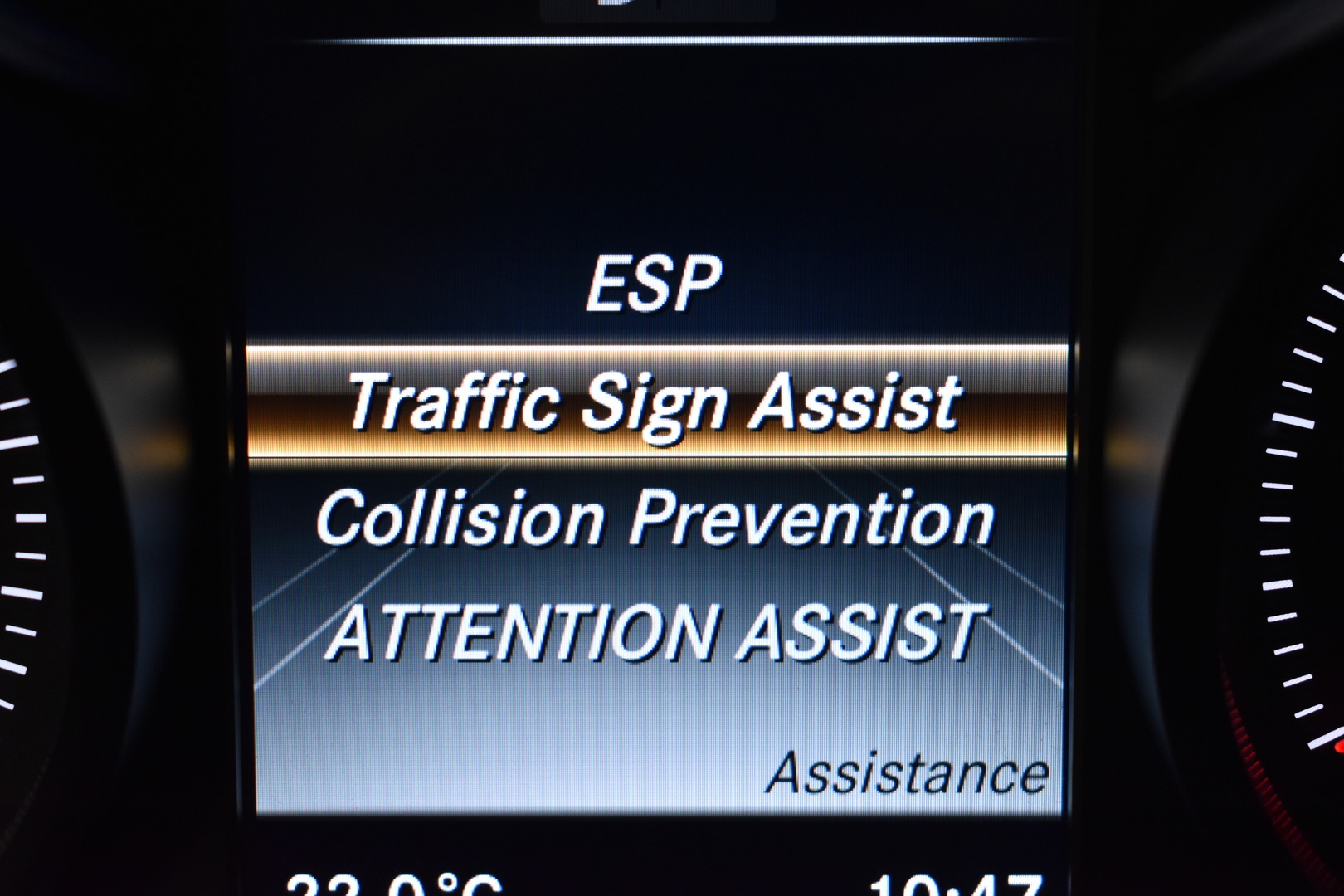 MERCEDES-BENZ C 2015