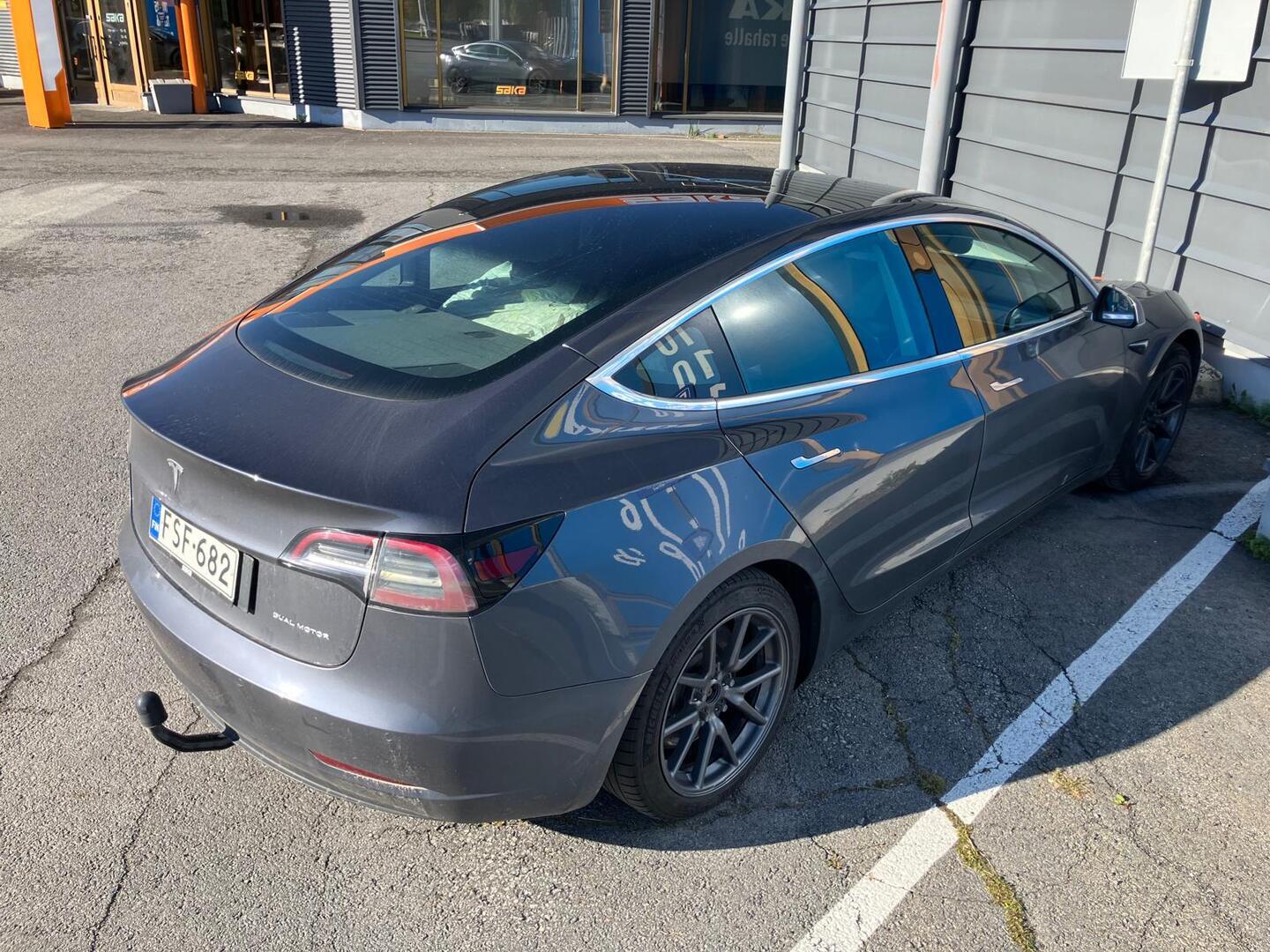 TESLA Model 3 2020