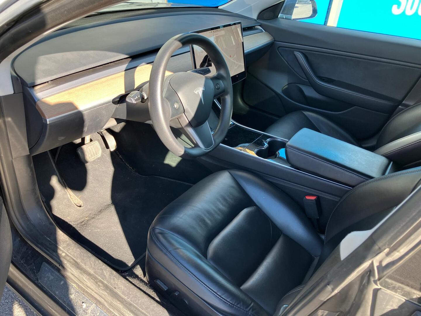 TESLA Model 3 2020