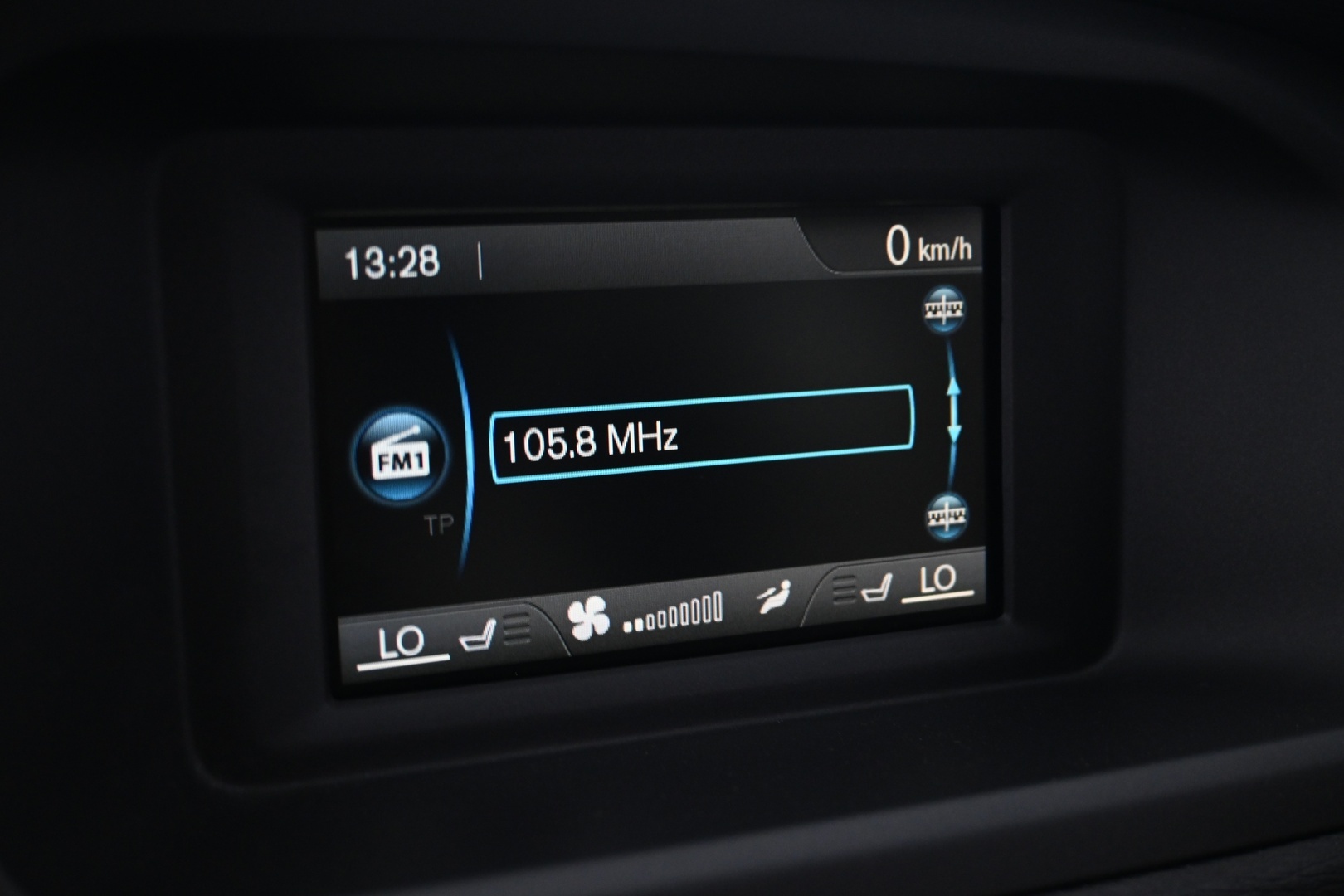 VOLVO V40 Cross Country 2016