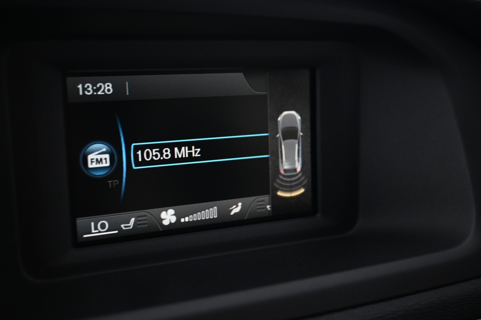 VOLVO V40 Cross Country 2016
