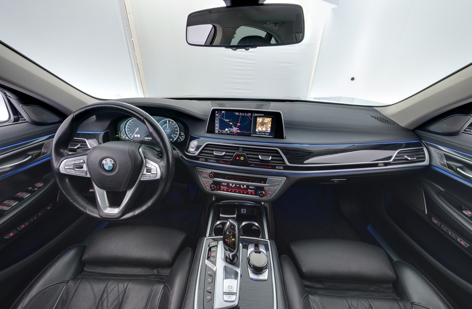 BMW 740 2017