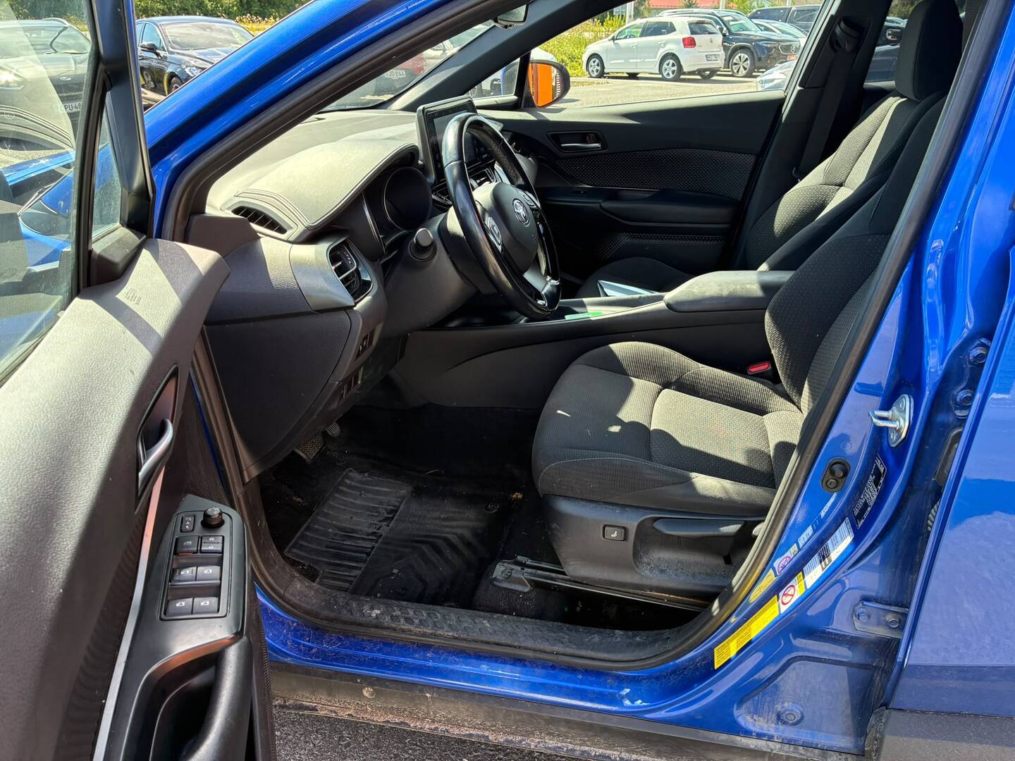 TOYOTA C-HR 2019