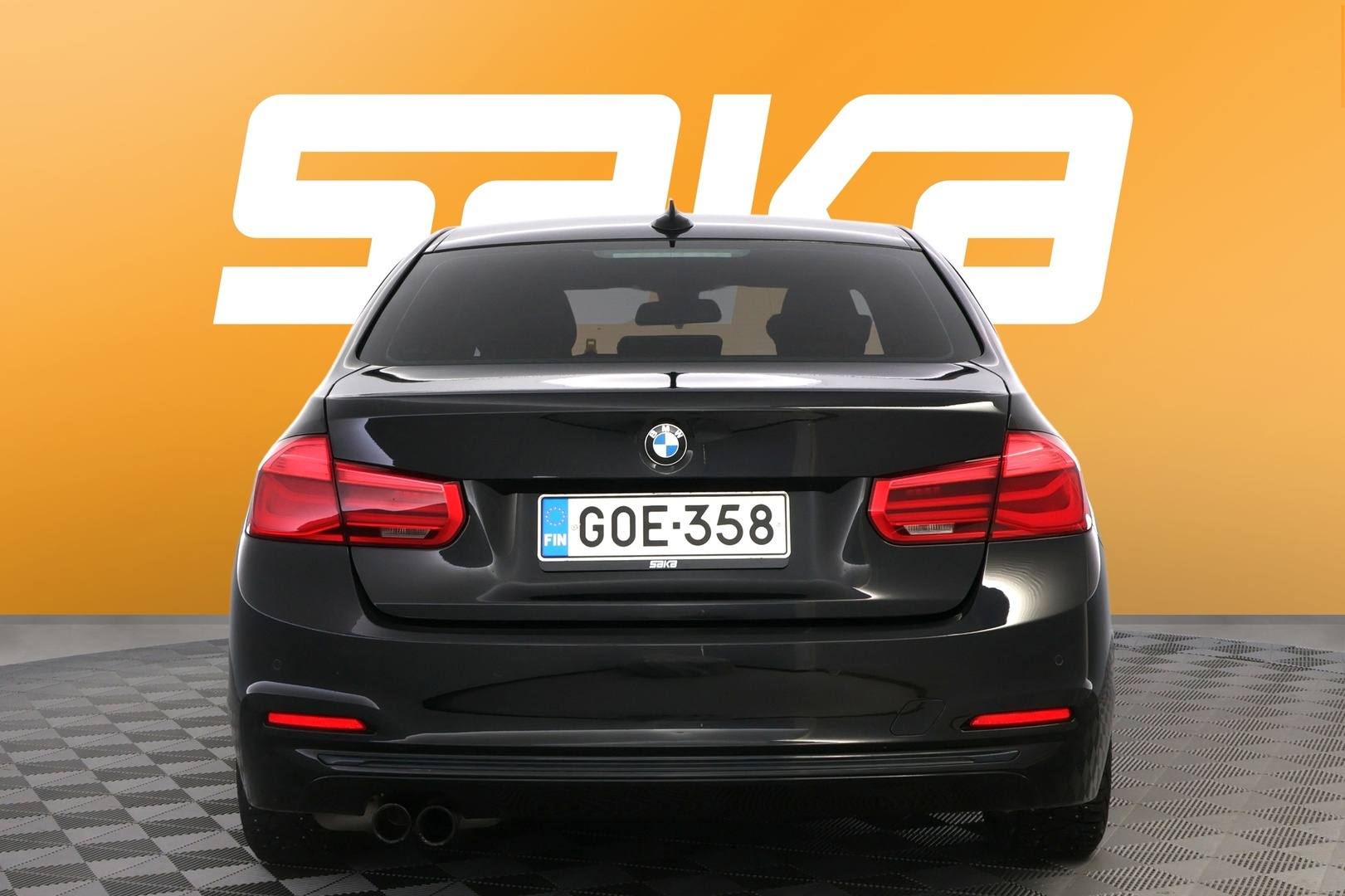 BMW 330 2017
