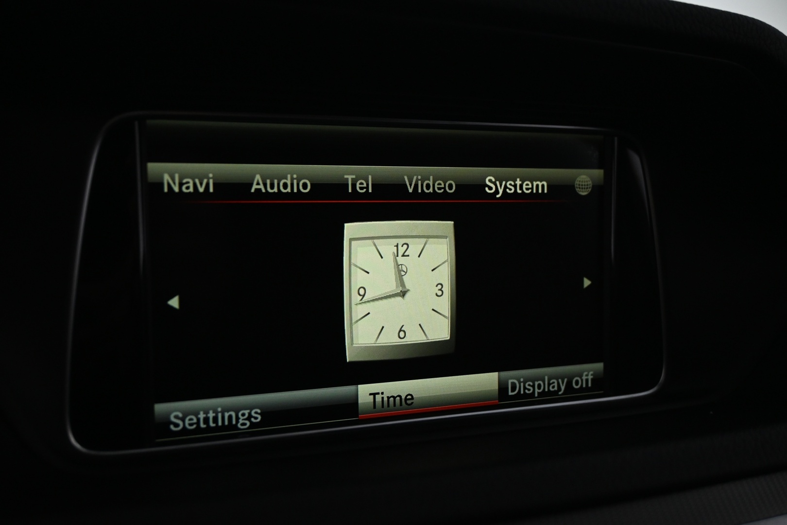 MERCEDES-BENZ E 2014