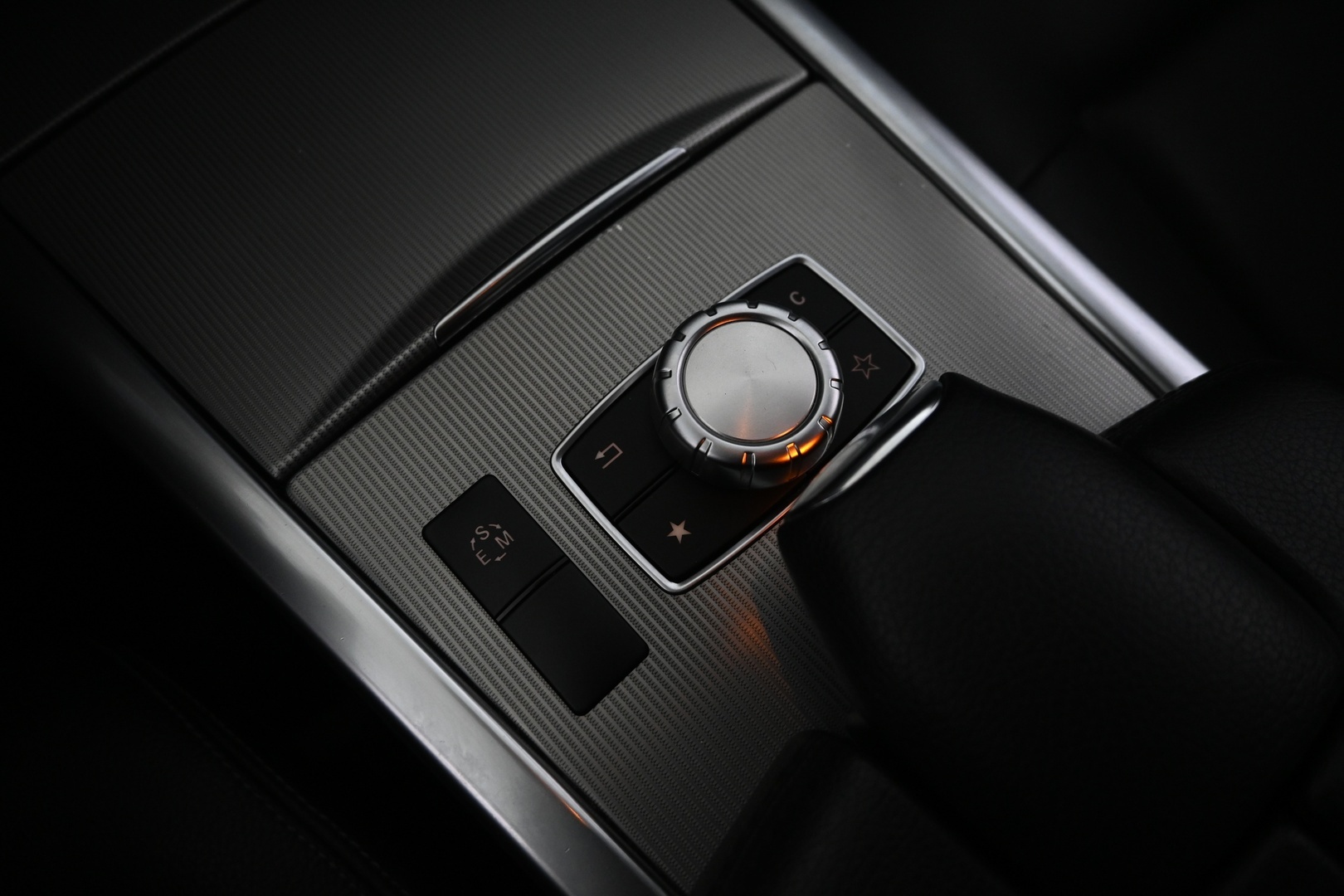 MERCEDES-BENZ E 2014